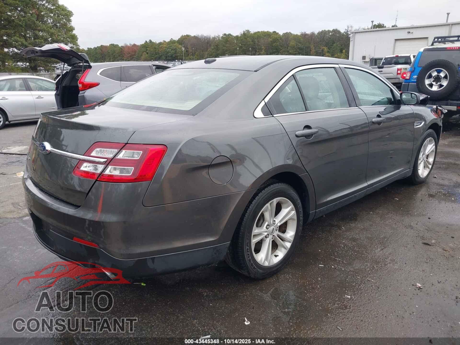 FORD TAURUS 2019 - 1FAHP2D8XKG111746