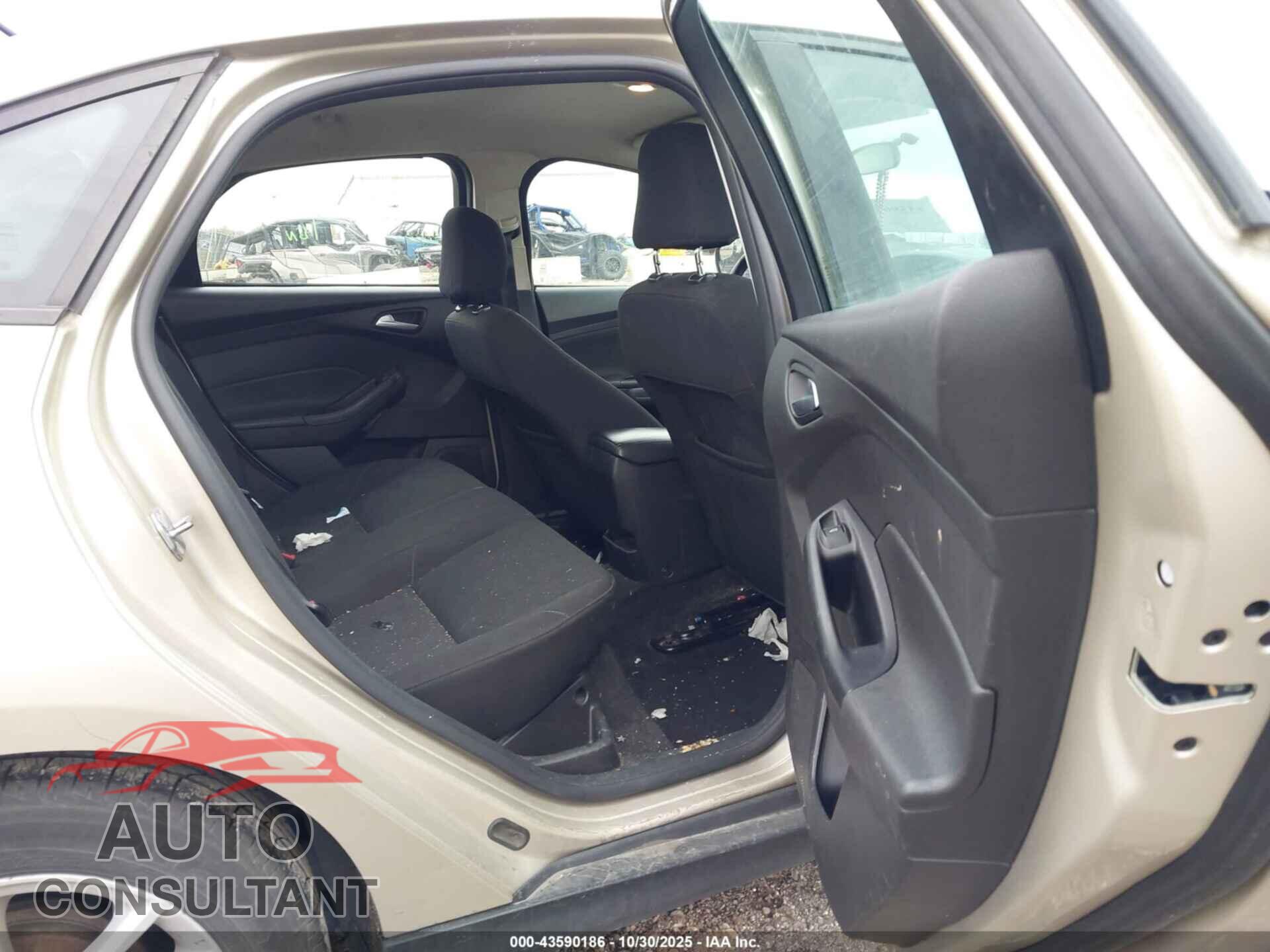 FORD FOCUS 2017 - 1FADP3F25HL243956