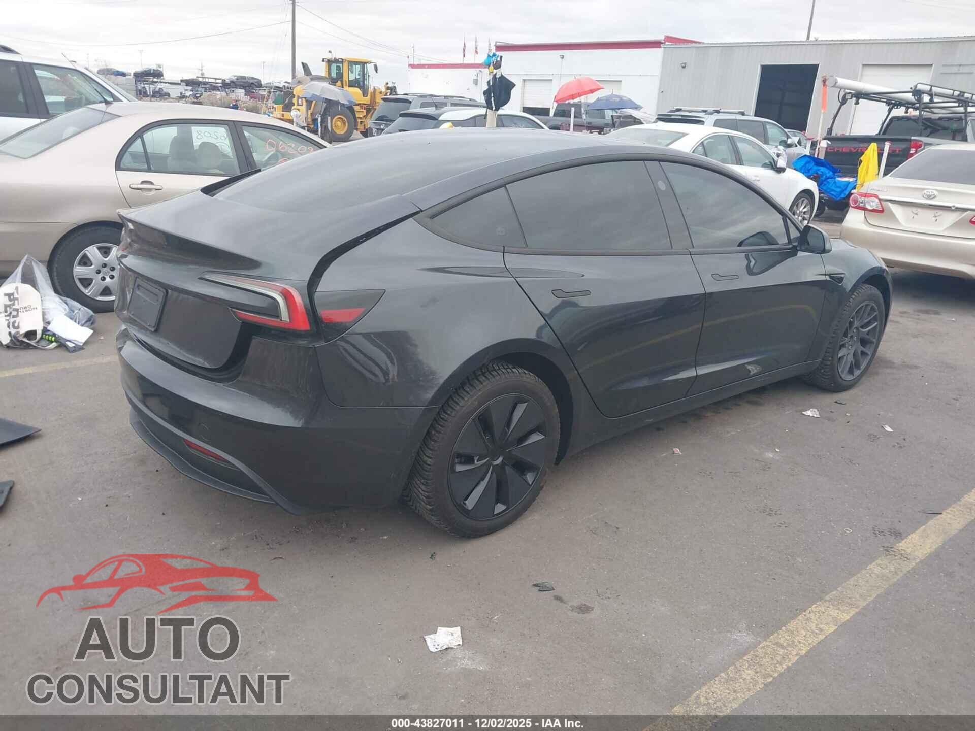 TESLA MODEL 3 2024 - 5YJ3E1EAXRF832112