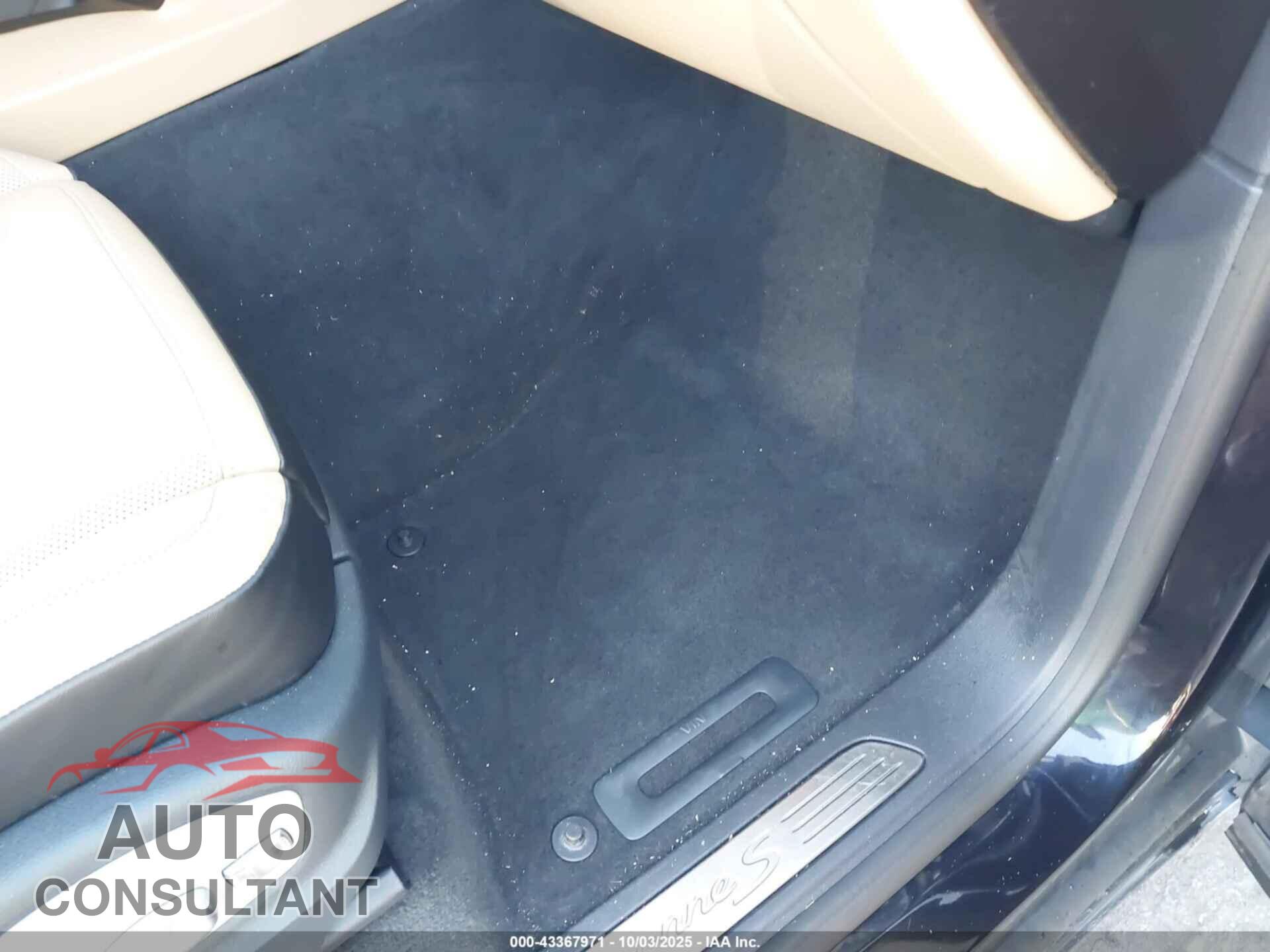 PORSCHE CAYENNE 2017 - WP1AB2A26HLA52834