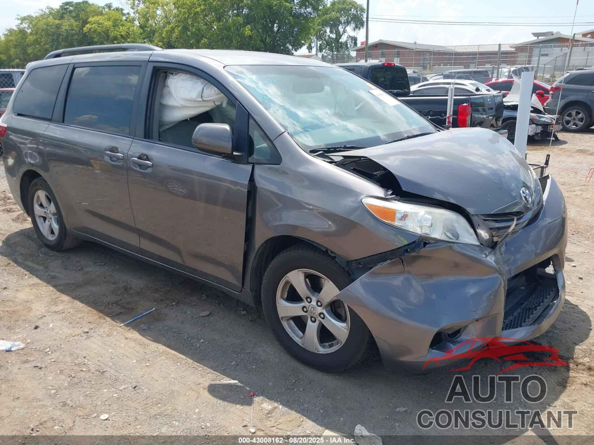 TOYOTA SIENNA 2017 - 5TDKZ3DC5HS817123