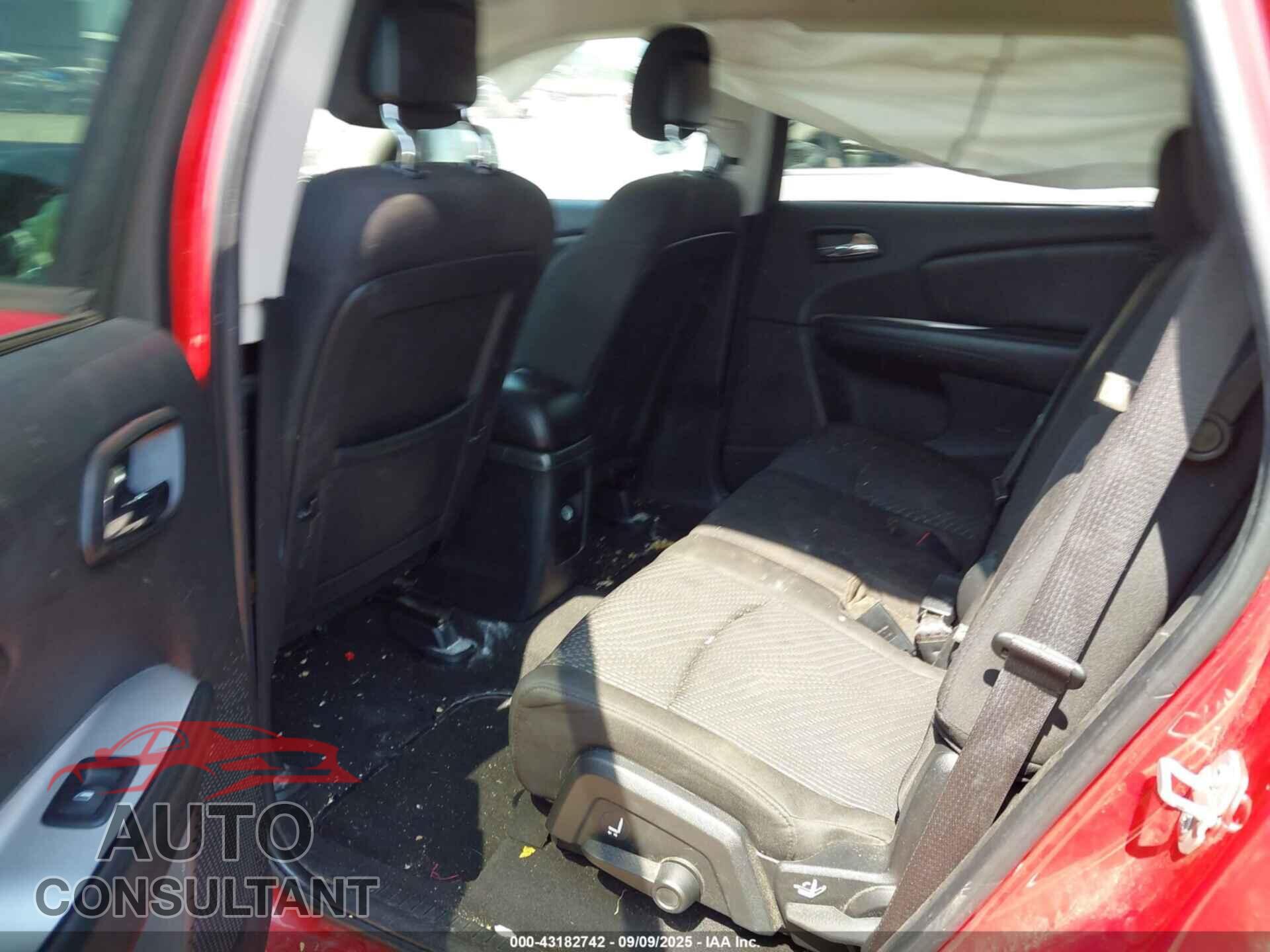 DODGE JOURNEY 2015 - 3C4PDCBB3FT537489