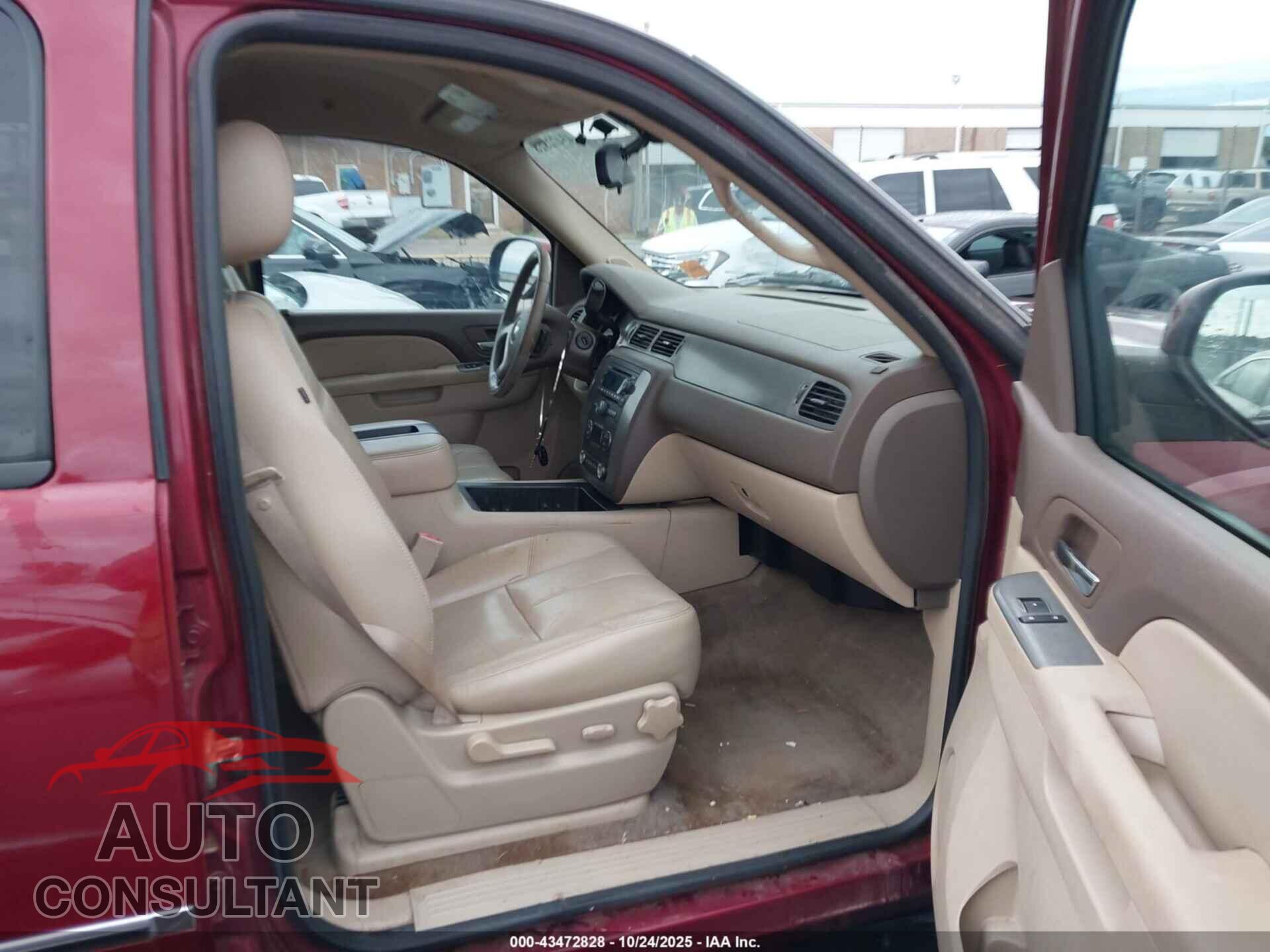CHEVROLET TAHOE 2011 - 1GNSCBE07BR143473