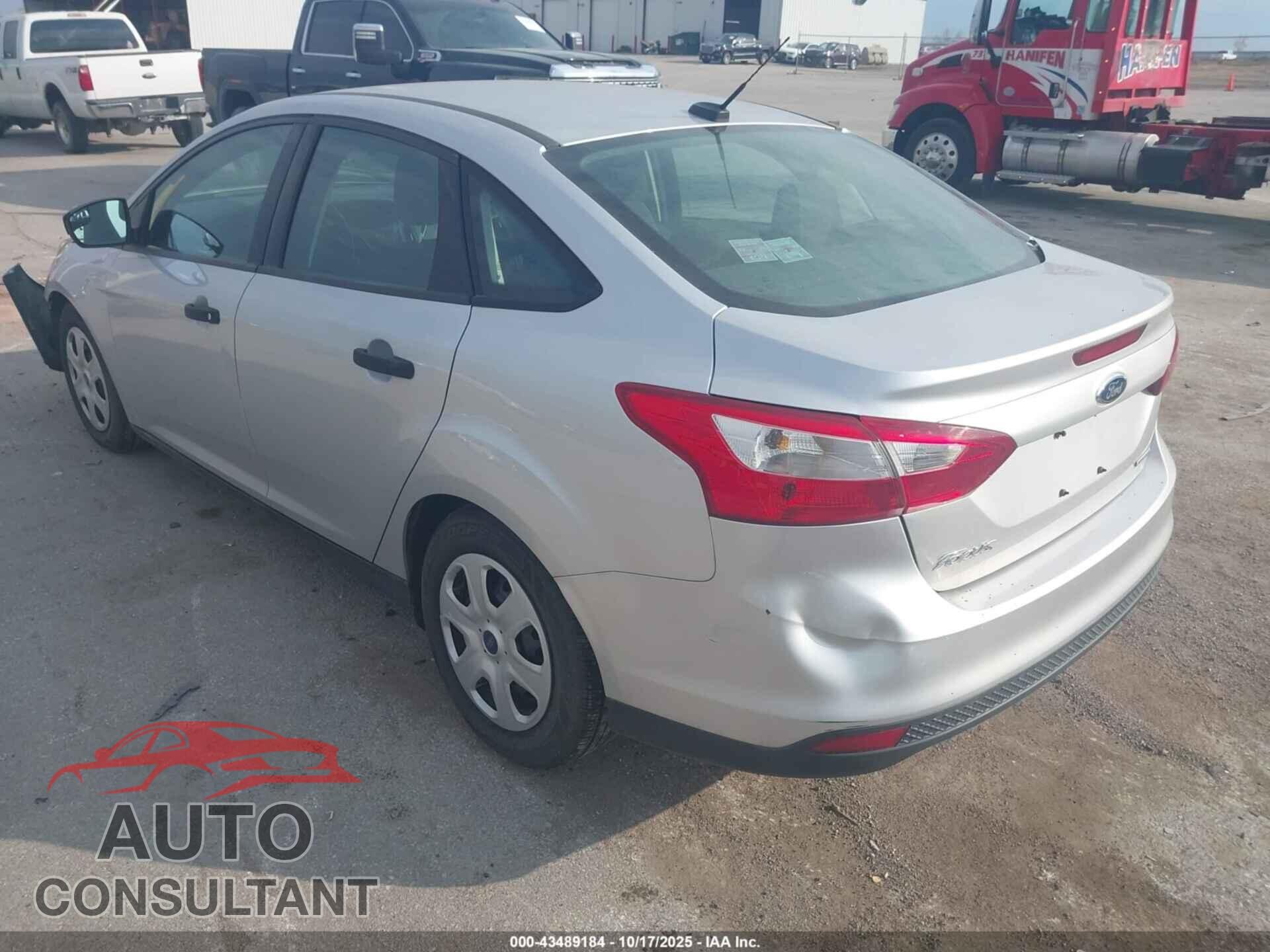 FORD FOCUS 2014 - 1FADP3E22EL130947