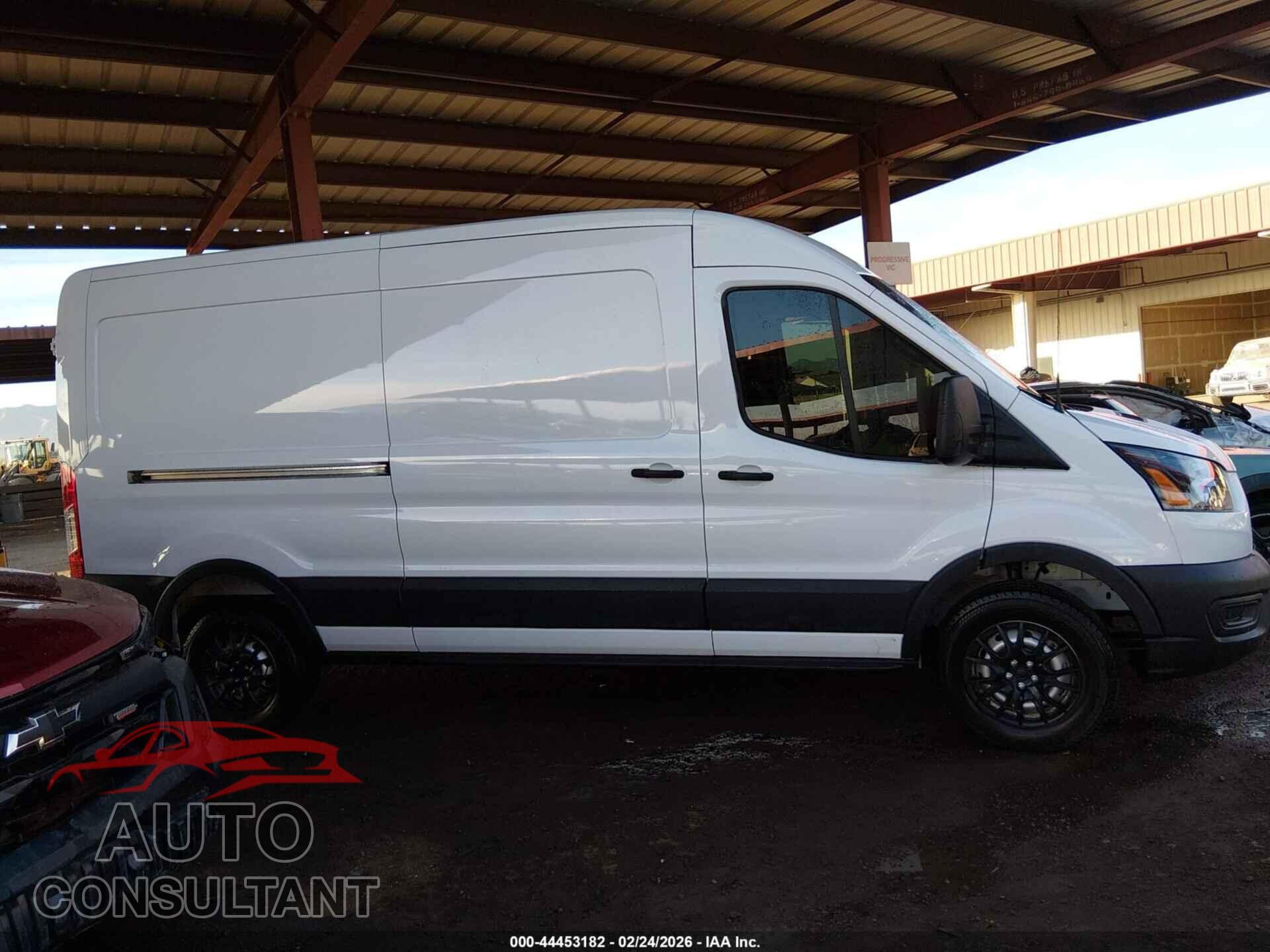 FORD TRANSIT-150 2025 - 1FTYE1C88SKB02875