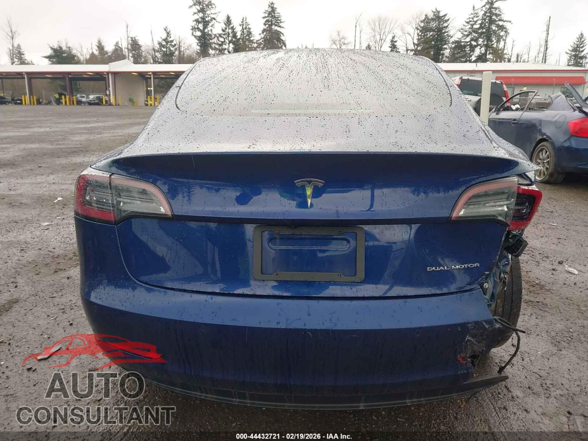 TESLA MODEL 3 2018 - 5YJ3E1EB7JF063582