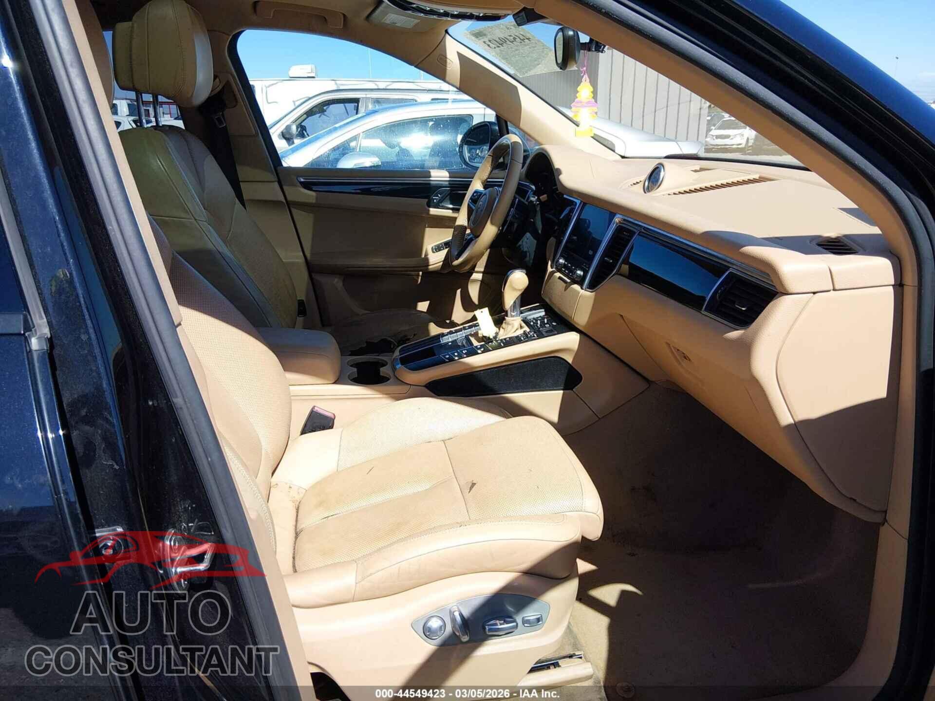 PORSCHE MACAN 2017 - WP1AA2A54HLB04412