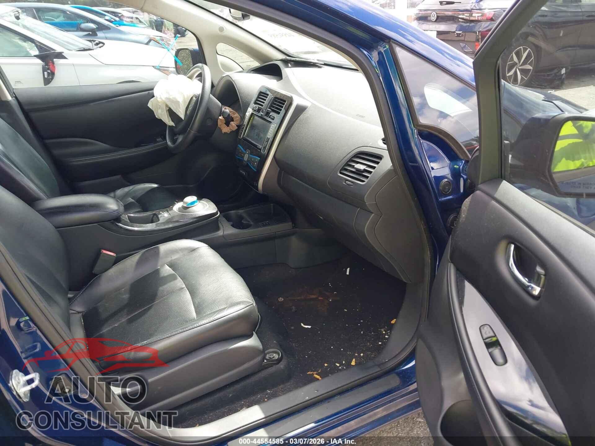 NISSAN LEAF 2017 - 1N4BZ0CP5HC304710