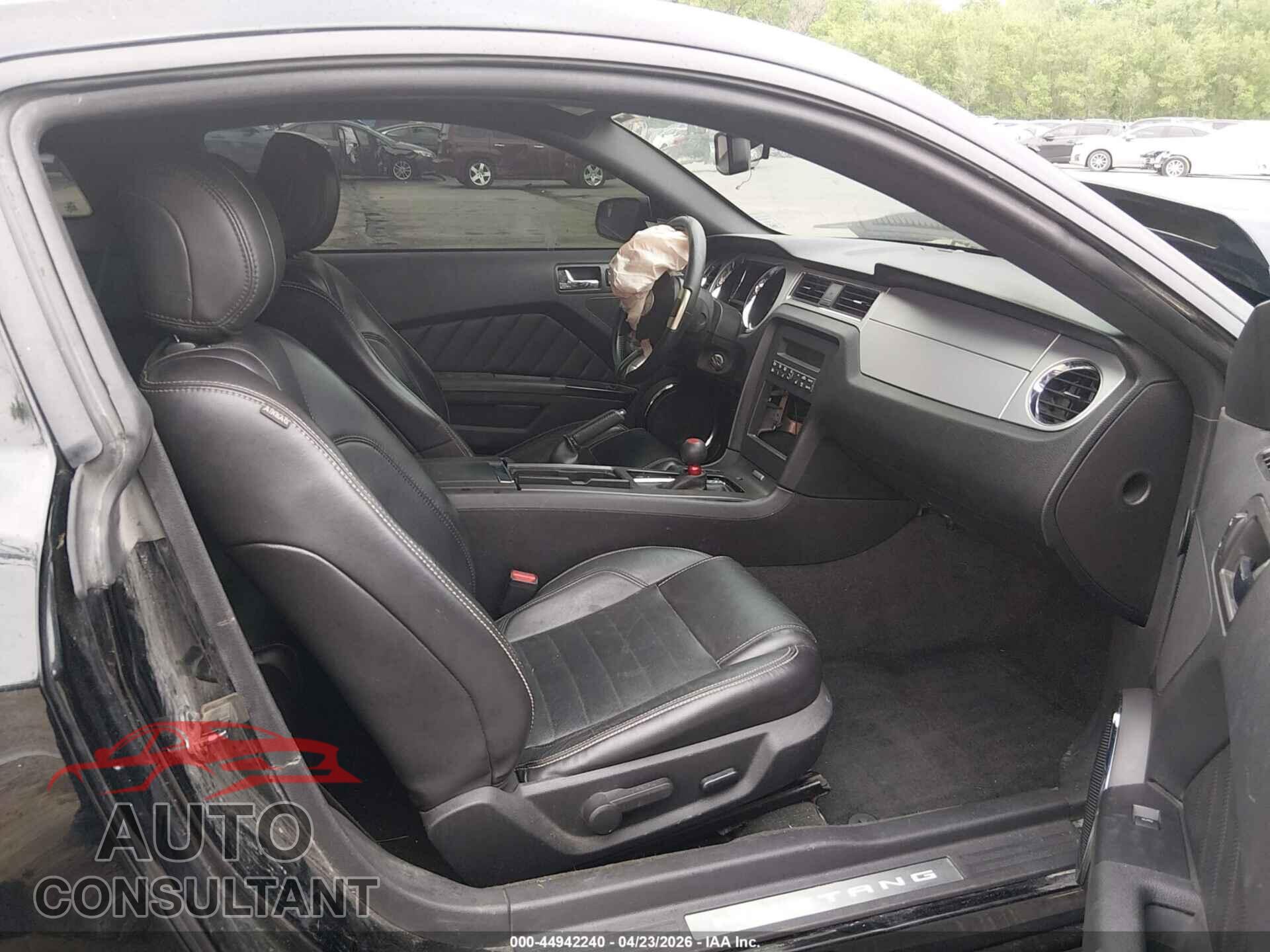 FORD MUSTANG 2014 - 1ZVBP8CF7E5274290