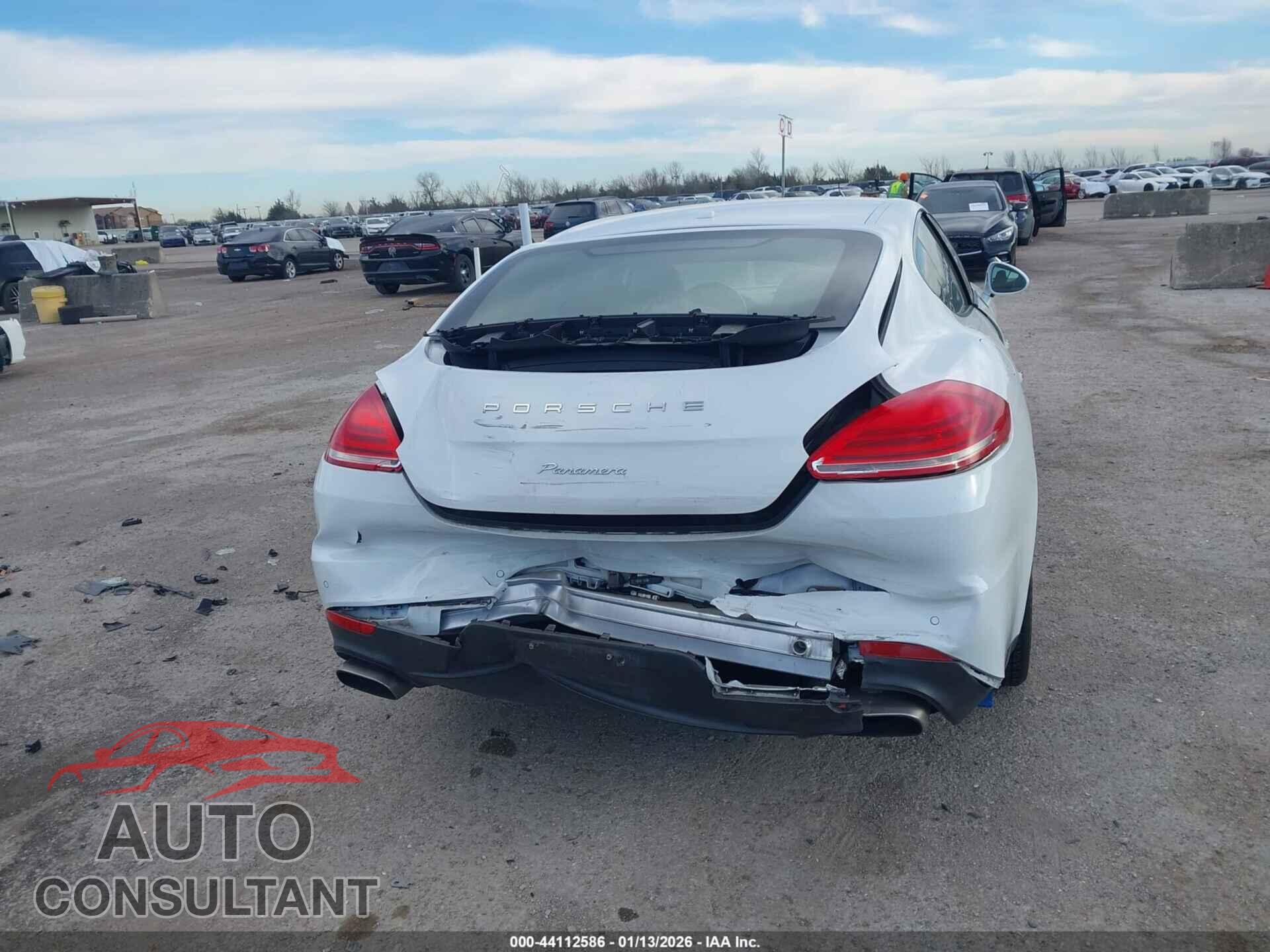 PORSCHE PANAMERA 2014 - WP0AA2A73EL011587