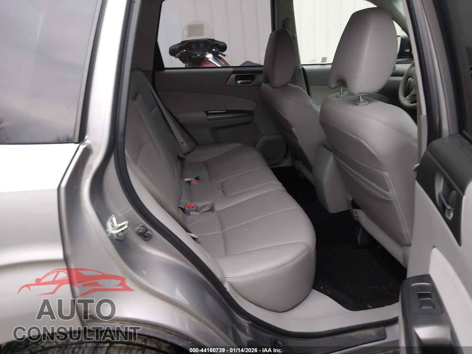 SUBARU FORESTER 2011 - JF2SHAEC2BH777635
