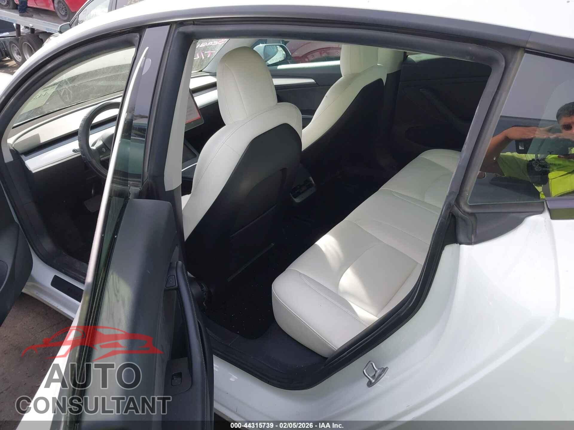 TESLA MODEL 3 2021 - 5YJ3E1EA2MF096064