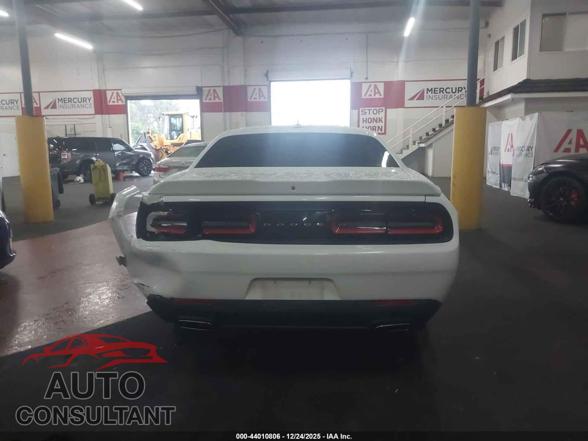 DODGE CHALLENGER 2018 - 2C3CDZAG8JH327779