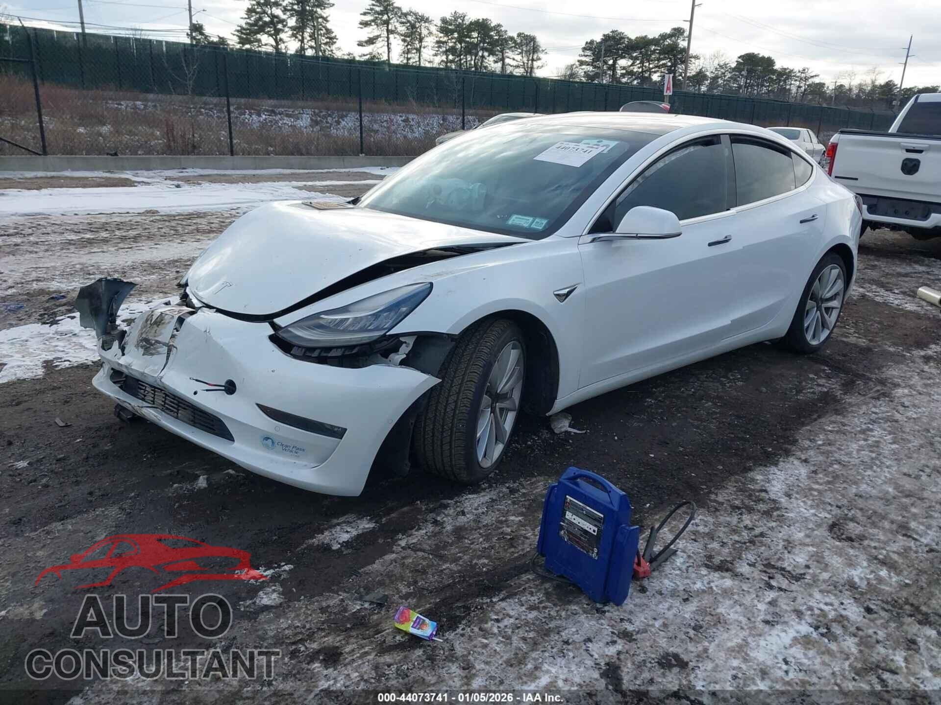 TESLA MODEL 3 2018 - 5YJ3E1EB5JF066786