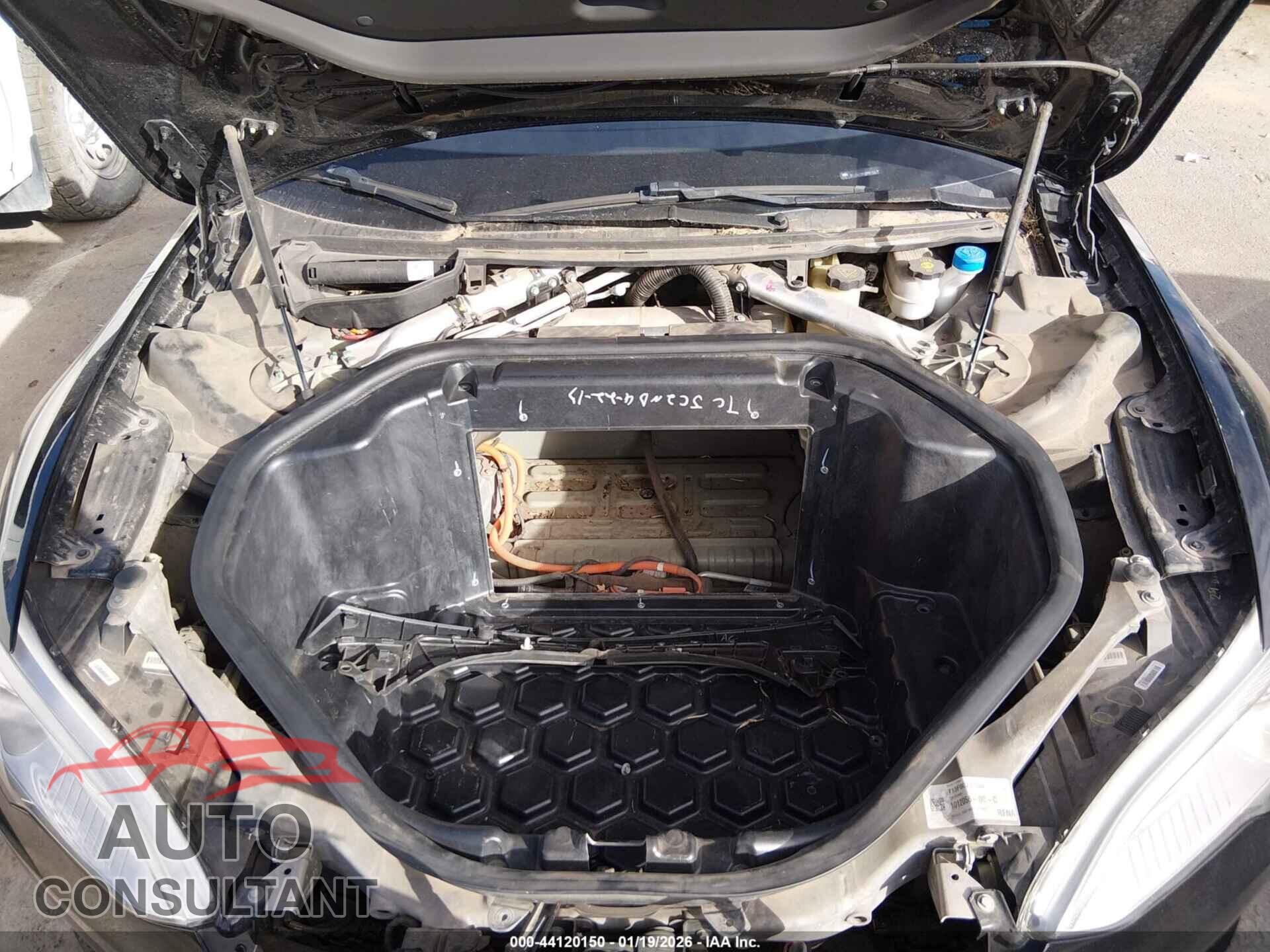 TESLA MODEL S 2013 - 5YJSA1CP0DFP13217