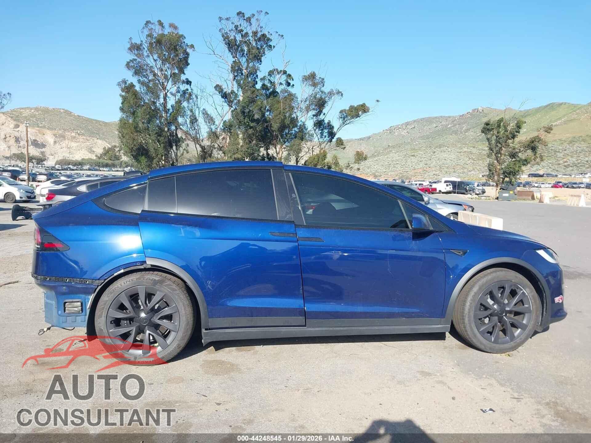 TESLA MODEL X 2024 - 7SAXCBE57RF444161