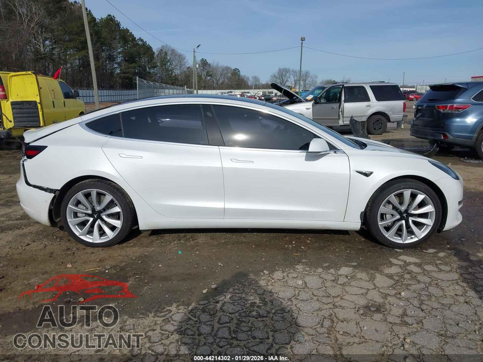 TESLA MODEL 3 2020 - 5YJ3E1EB2LF621003