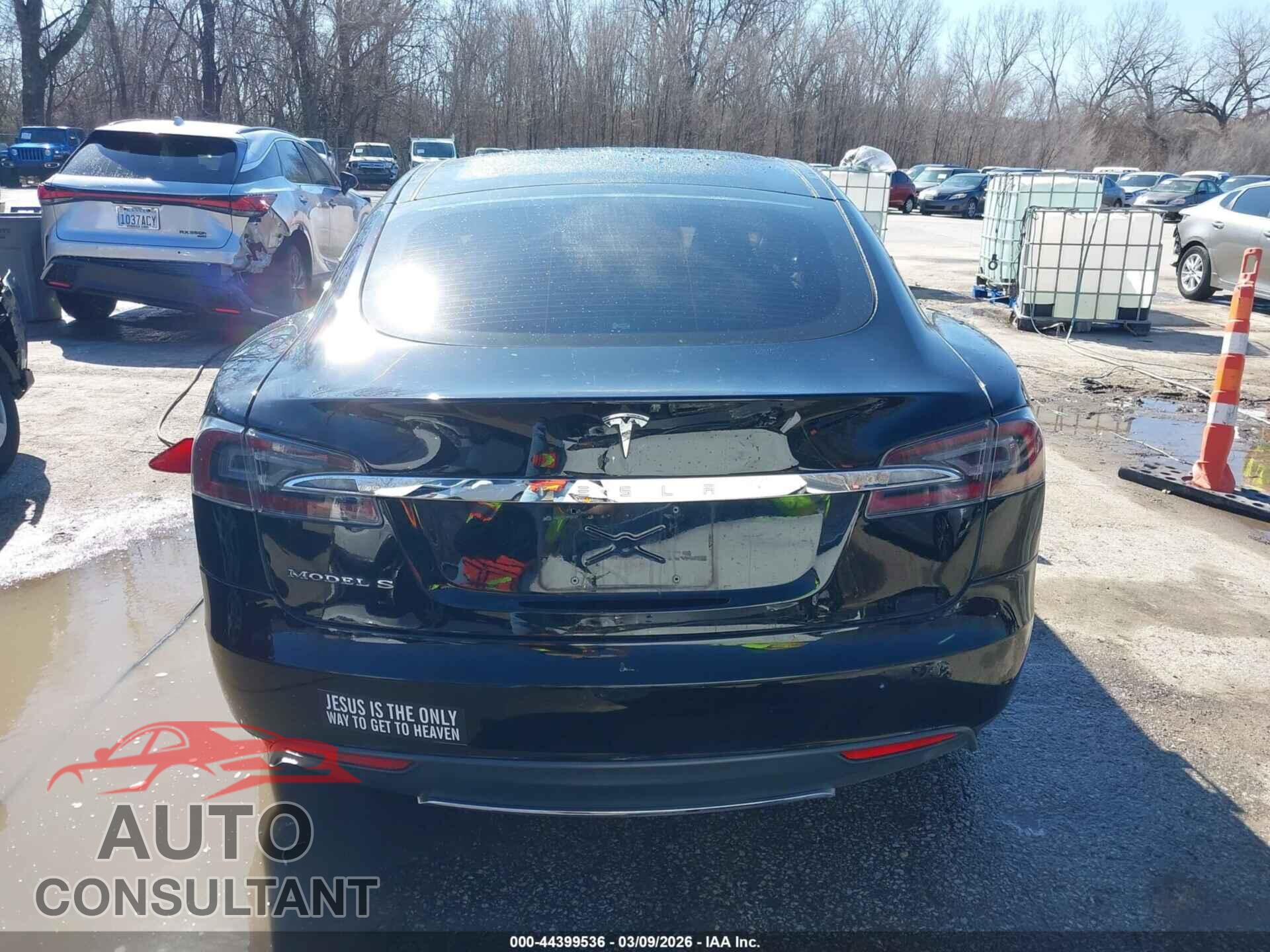 TESLA MODEL S 2013 - 5YJSA1AC8DFP11229