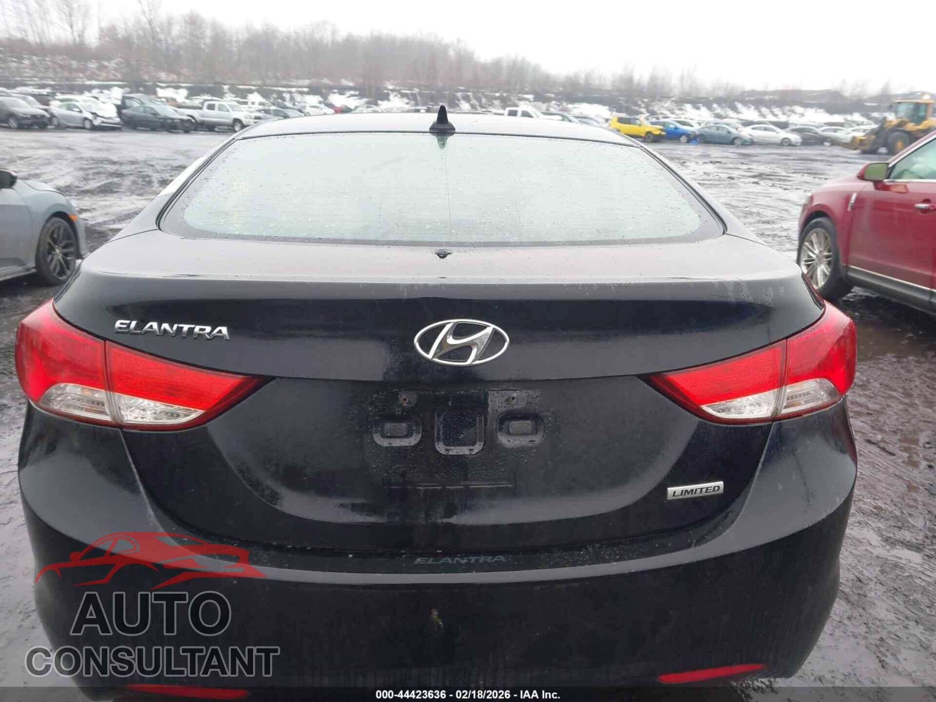 HYUNDAI ELANTRA 2012 - KMHDH4AE0CU361863