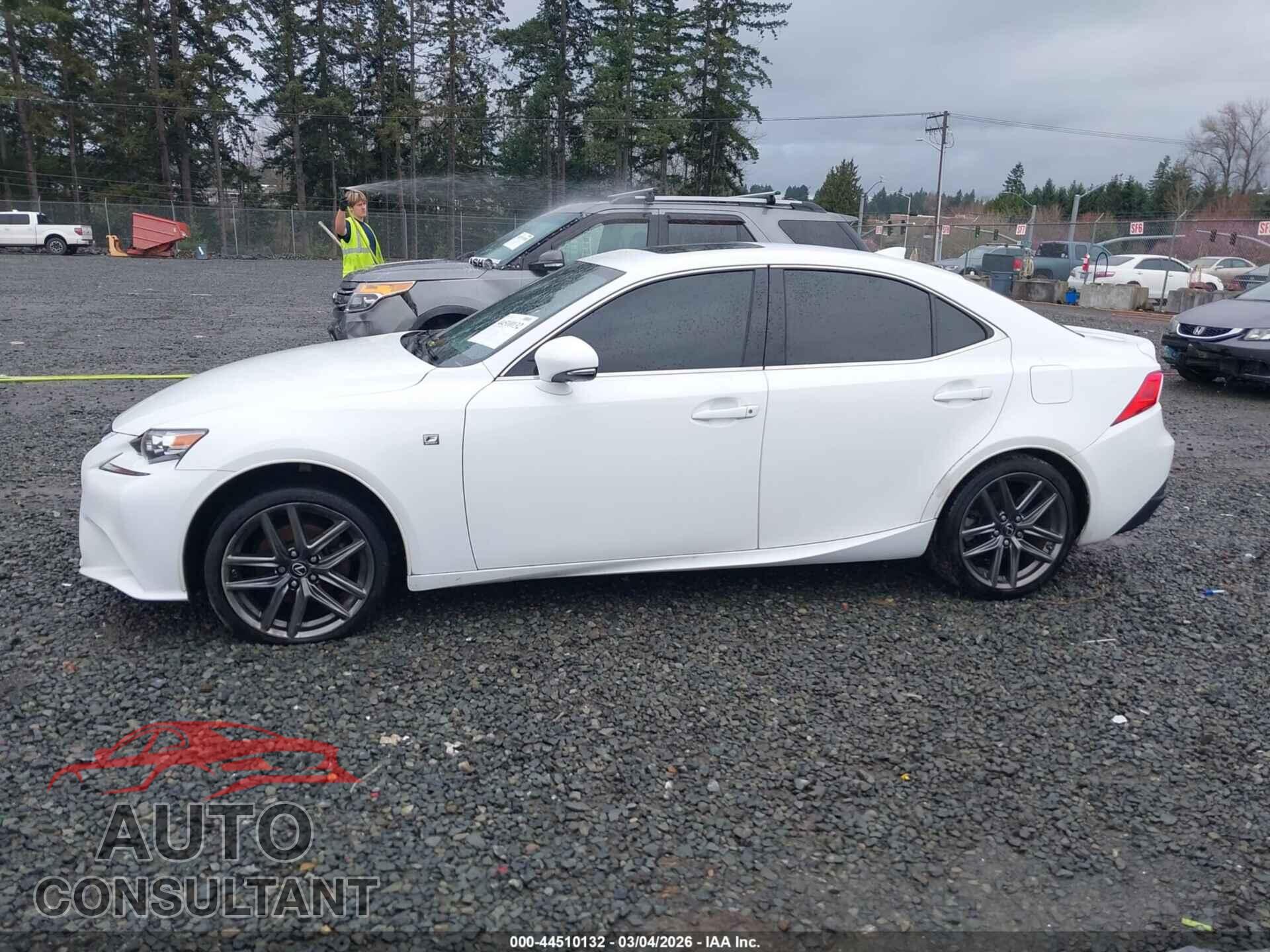 LEXUS IS 250 2015 - JTHCF1D28F5021430