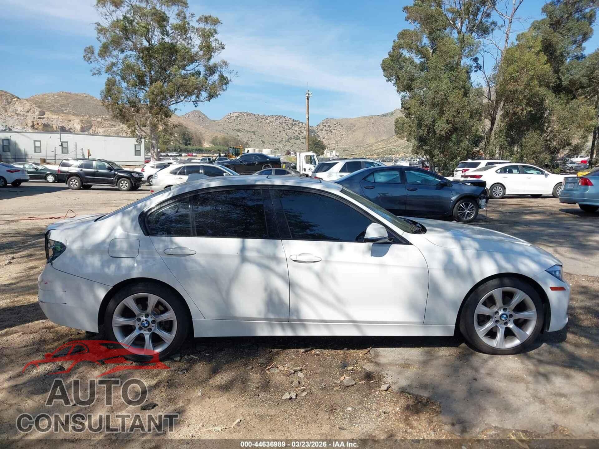 BMW 320I 2015 - WBA3B1G52FNT05314