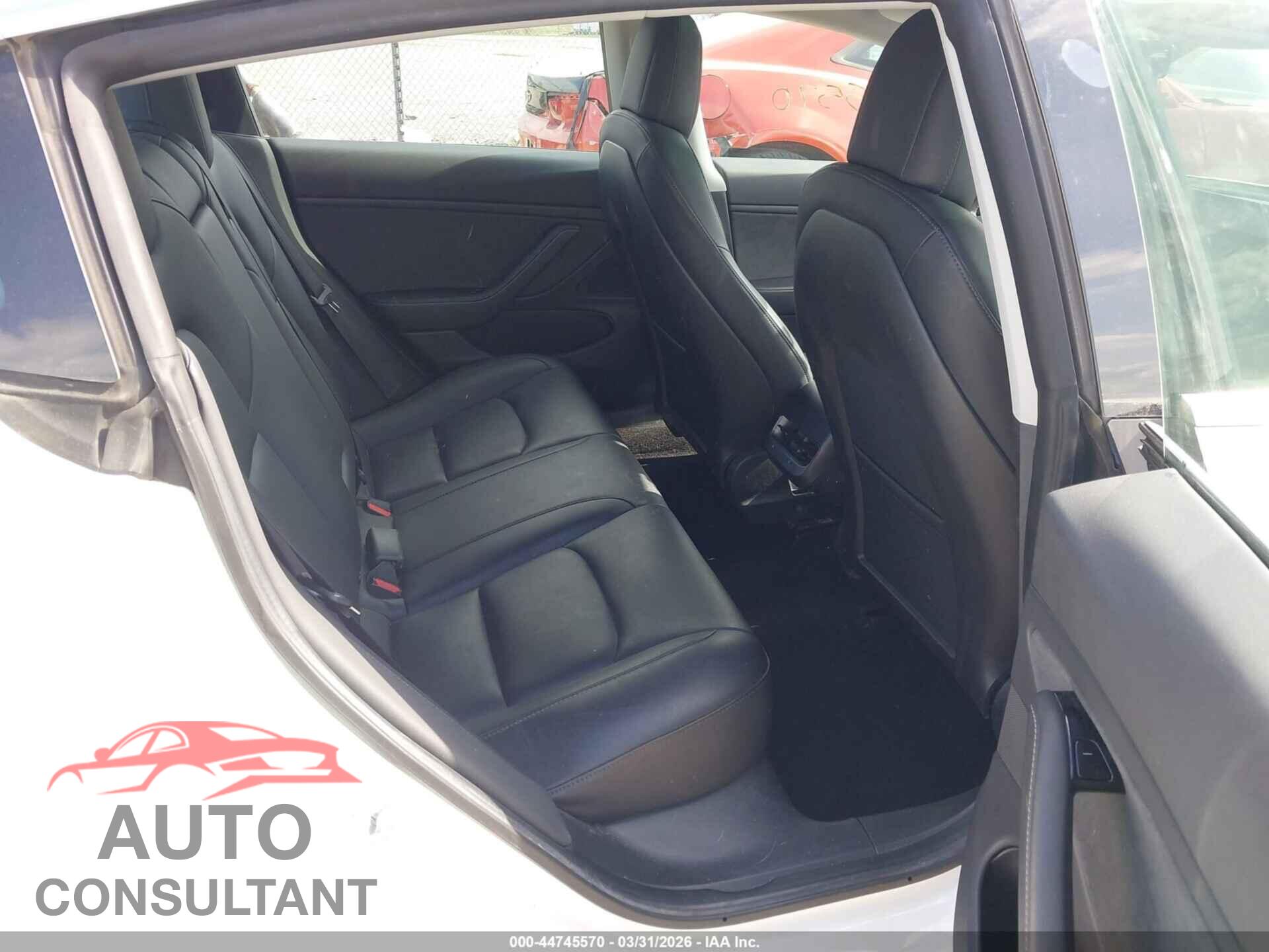 TESLA MODEL 3 2019 - 5YJ3E1EB2KF493389