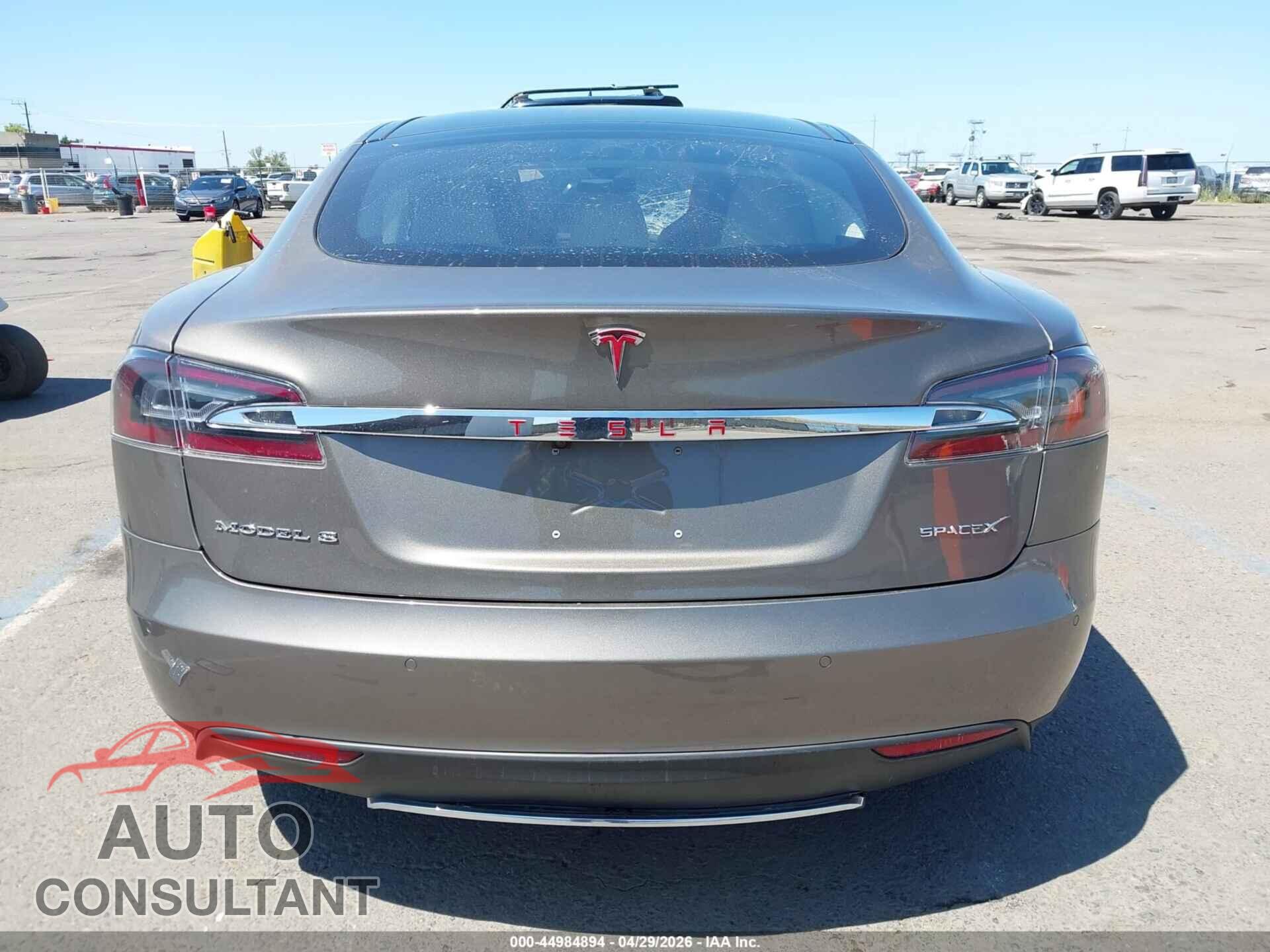 TESLA MODEL S 2015 - 5YJSA1E13FF120091