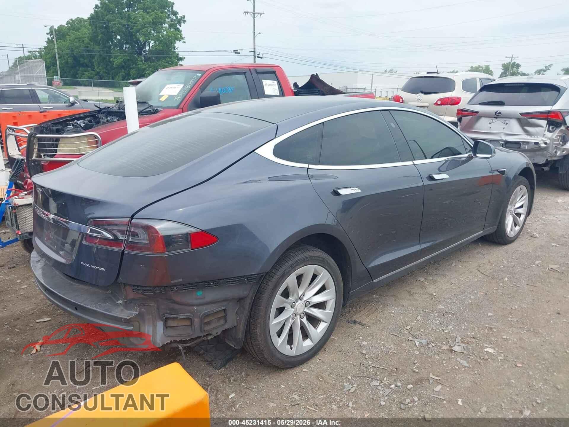 TESLA MODEL S 2019 - 5YJSA1E25KF335037
