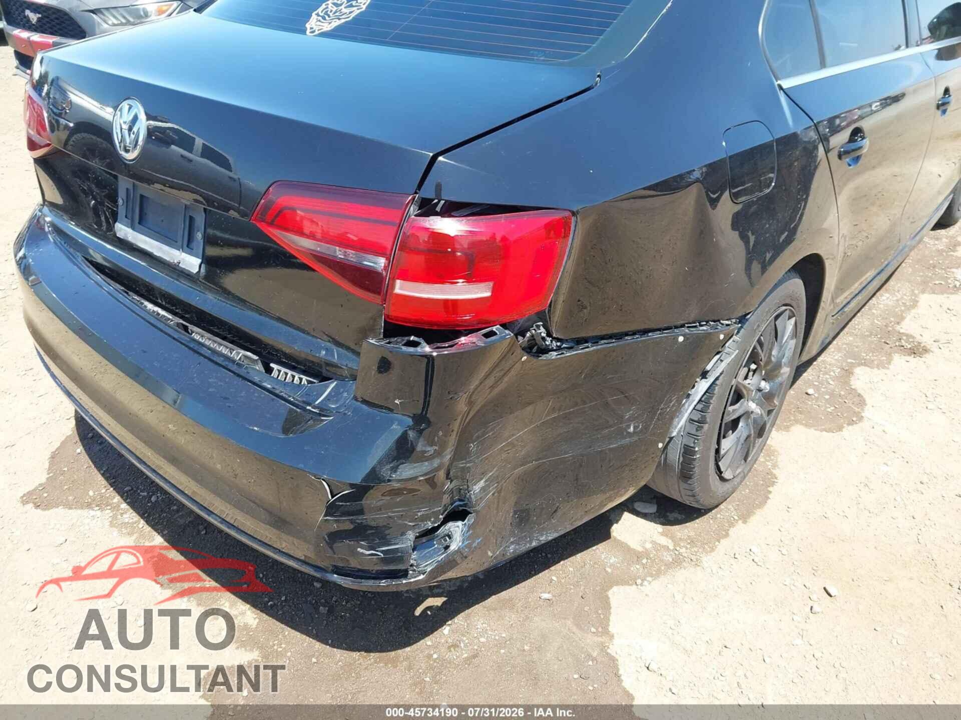 VOLKSWAGEN JETTA 2017 - 3VW2B7AJXHM399458