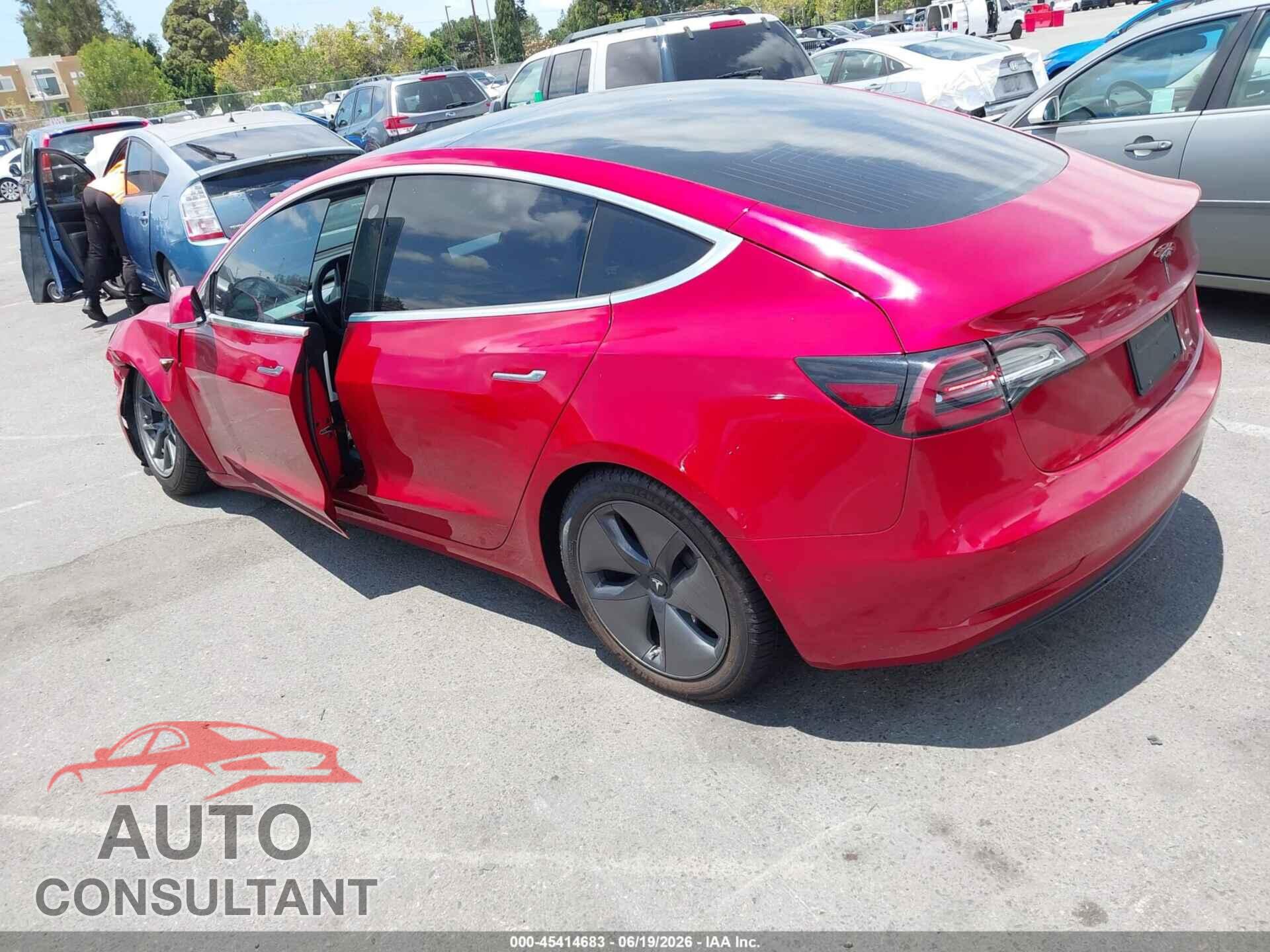 TESLA MODEL 3 2019 - 5YJ3E1EA5KF402784