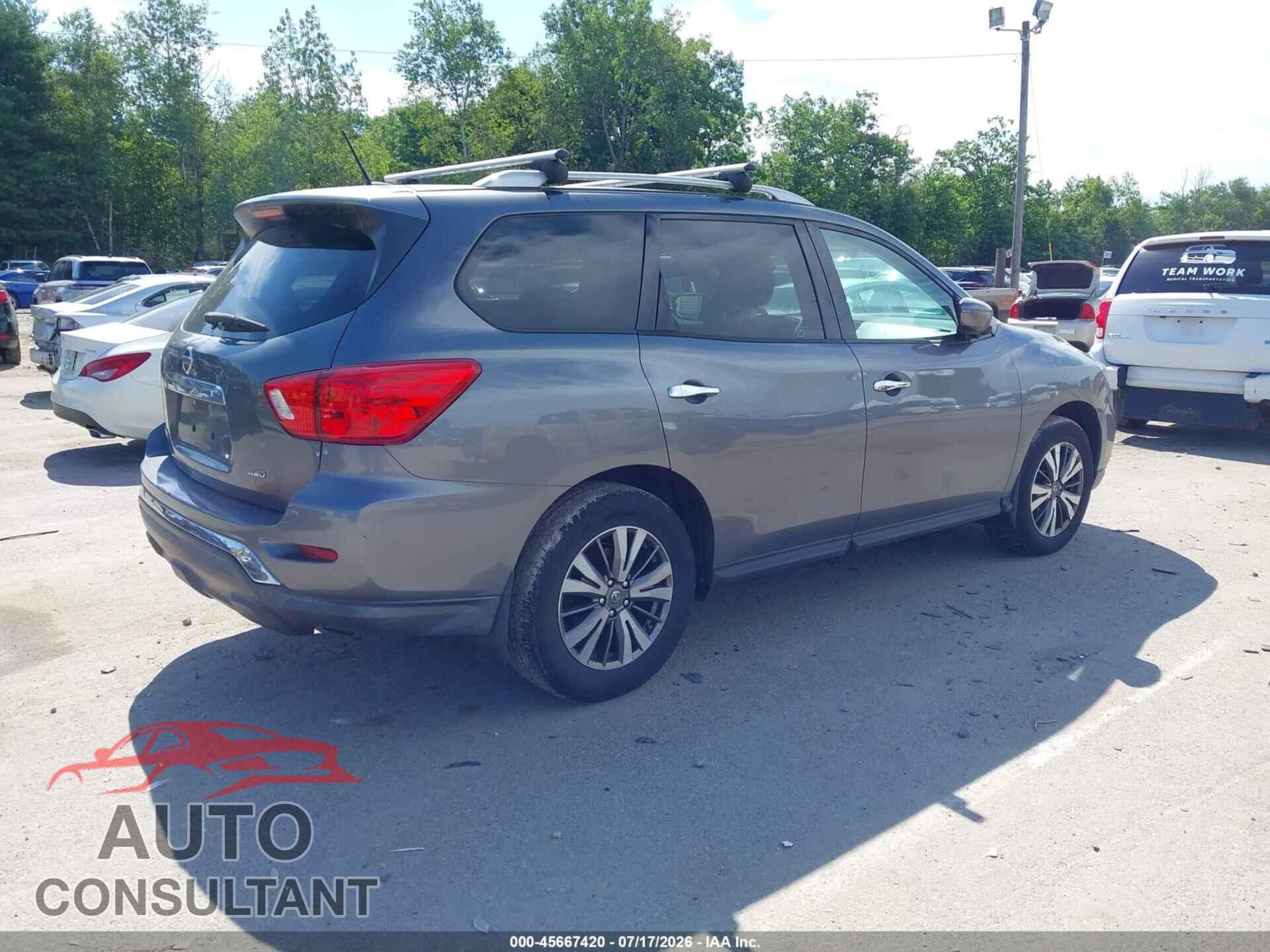 NISSAN PATHFINDER 2017 - 5N1DR2MM8HC908802