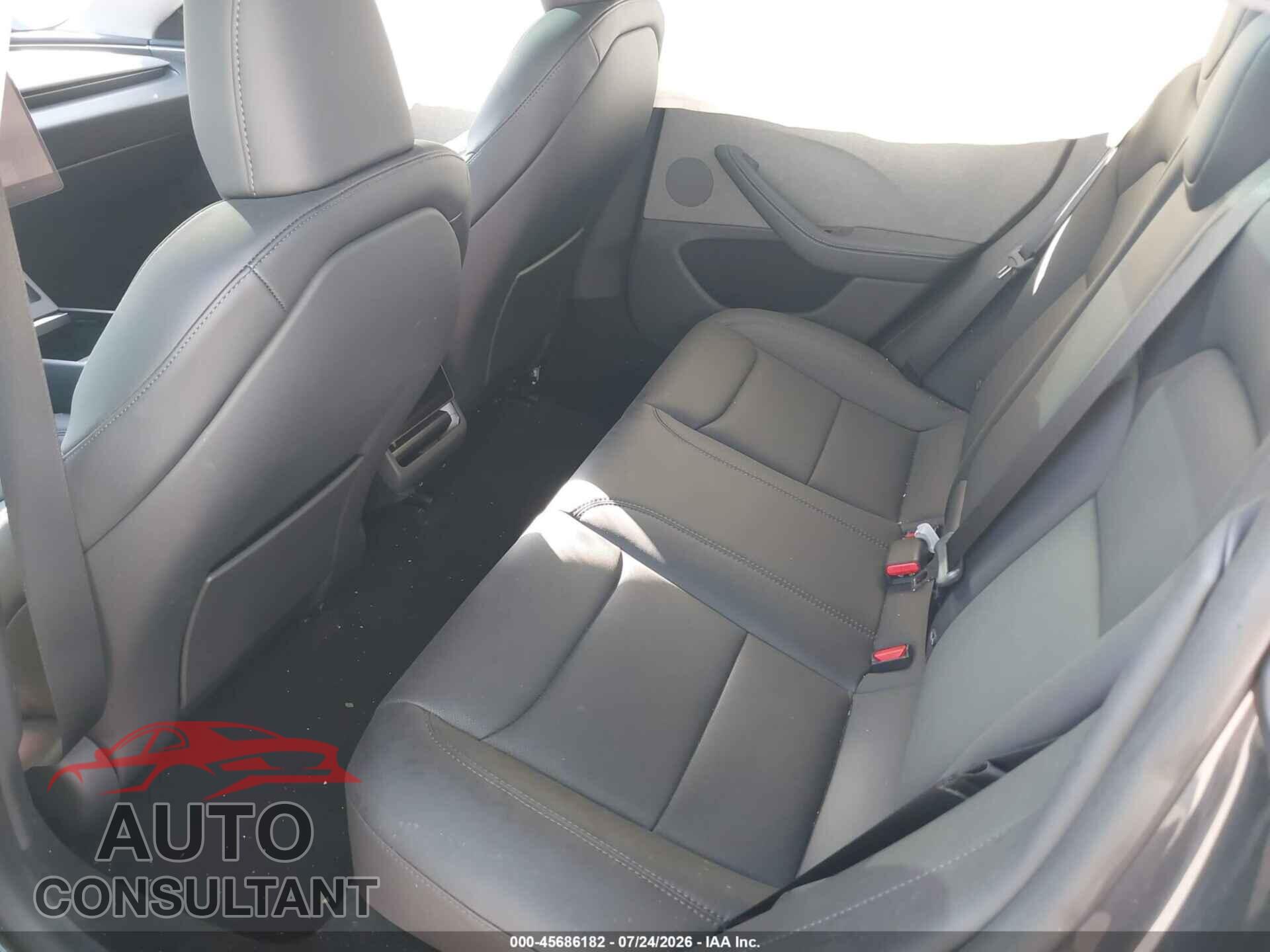 TESLA MODEL 3 2025 - 5YJ3E1EAXSF018886