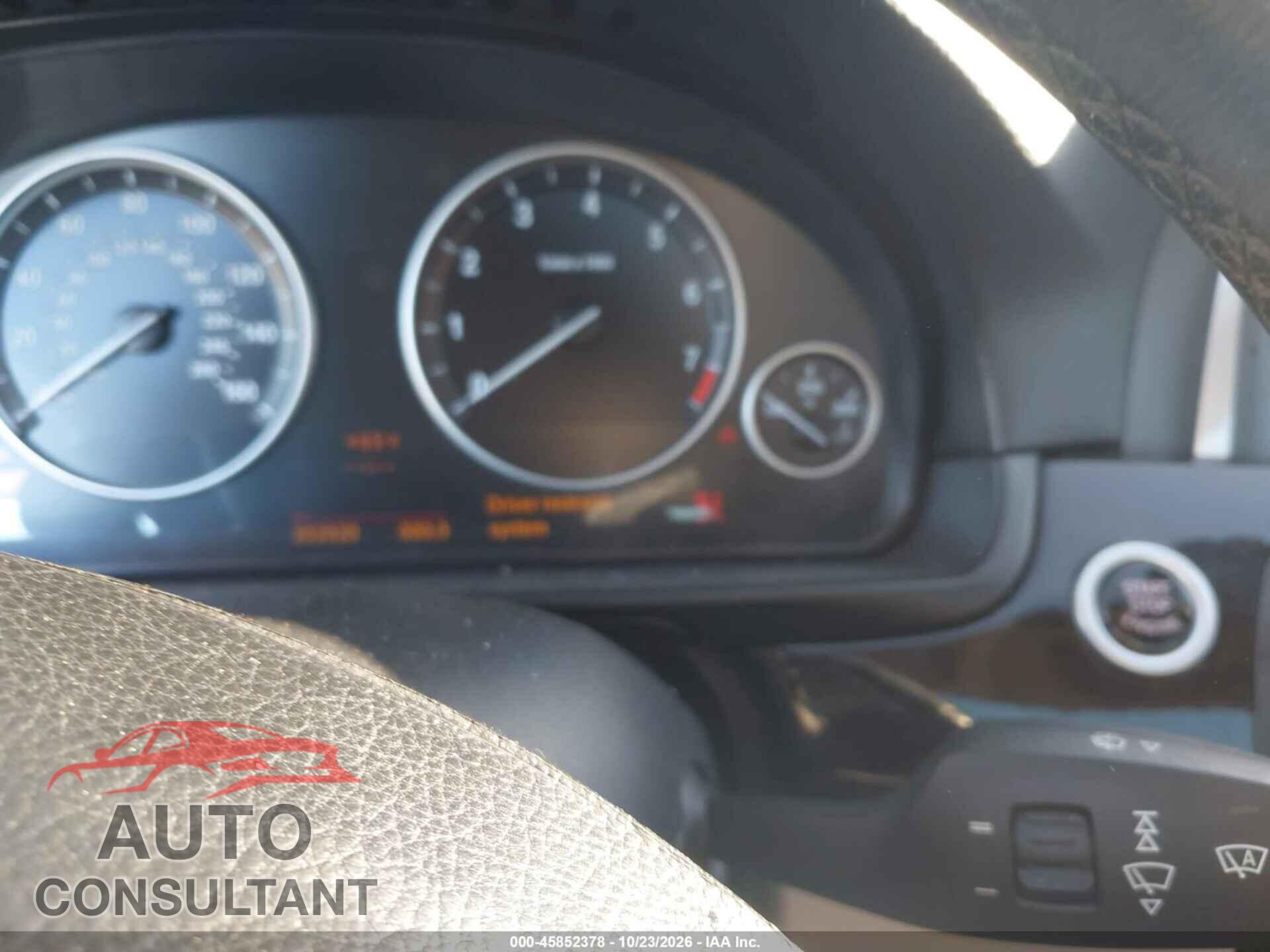 BMW 528I 2011 - WBAFR1C52BC744436