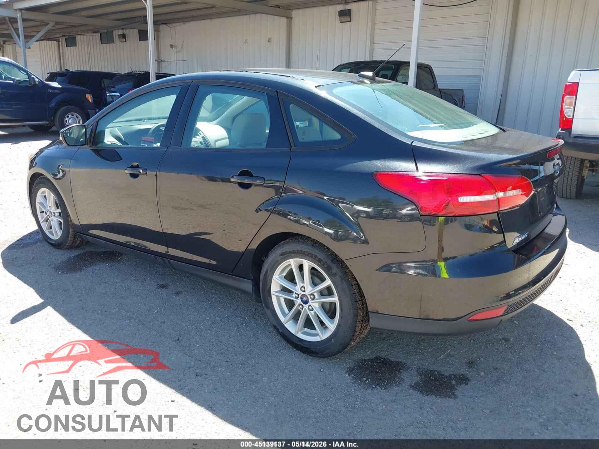 FORD FOCUS 2015 - 1FADP3F22FL349875