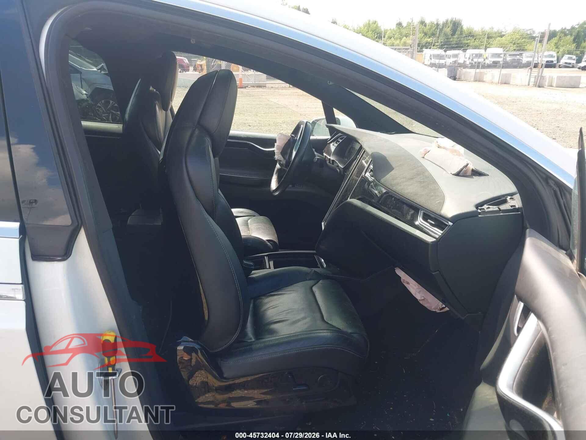TESLA MODEL X 2016 - 5YJXCAE25GF020357