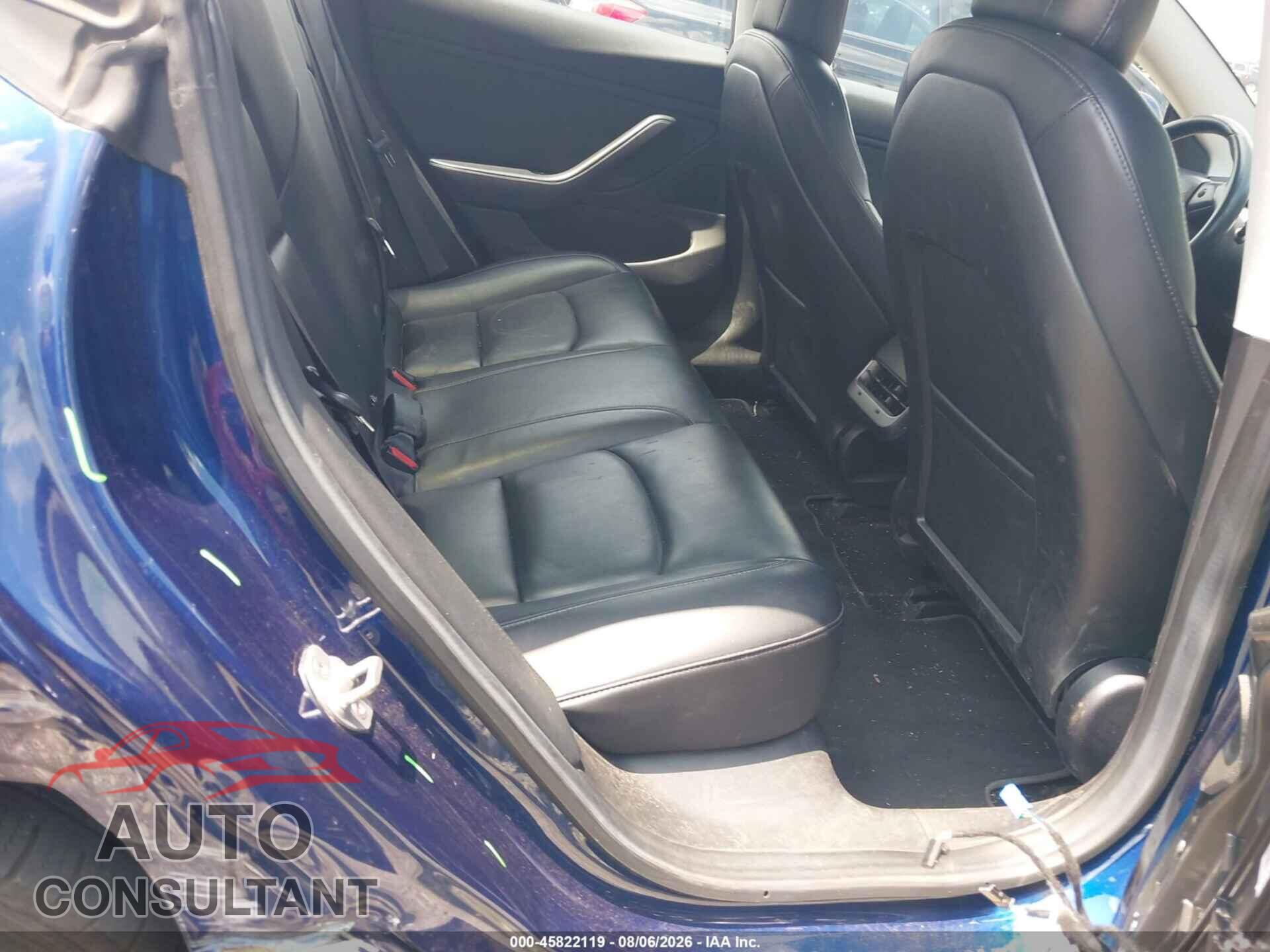 TESLA MODEL 3 2018 - 5YJ3E1EA1JF041567