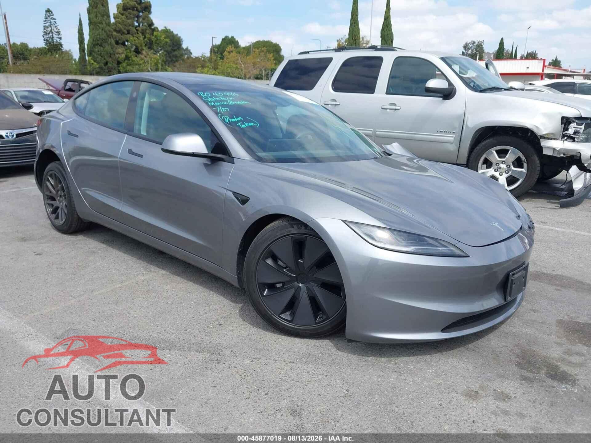 TESLA MODEL 3 2024 - 5YJ3E1EA3RF871110