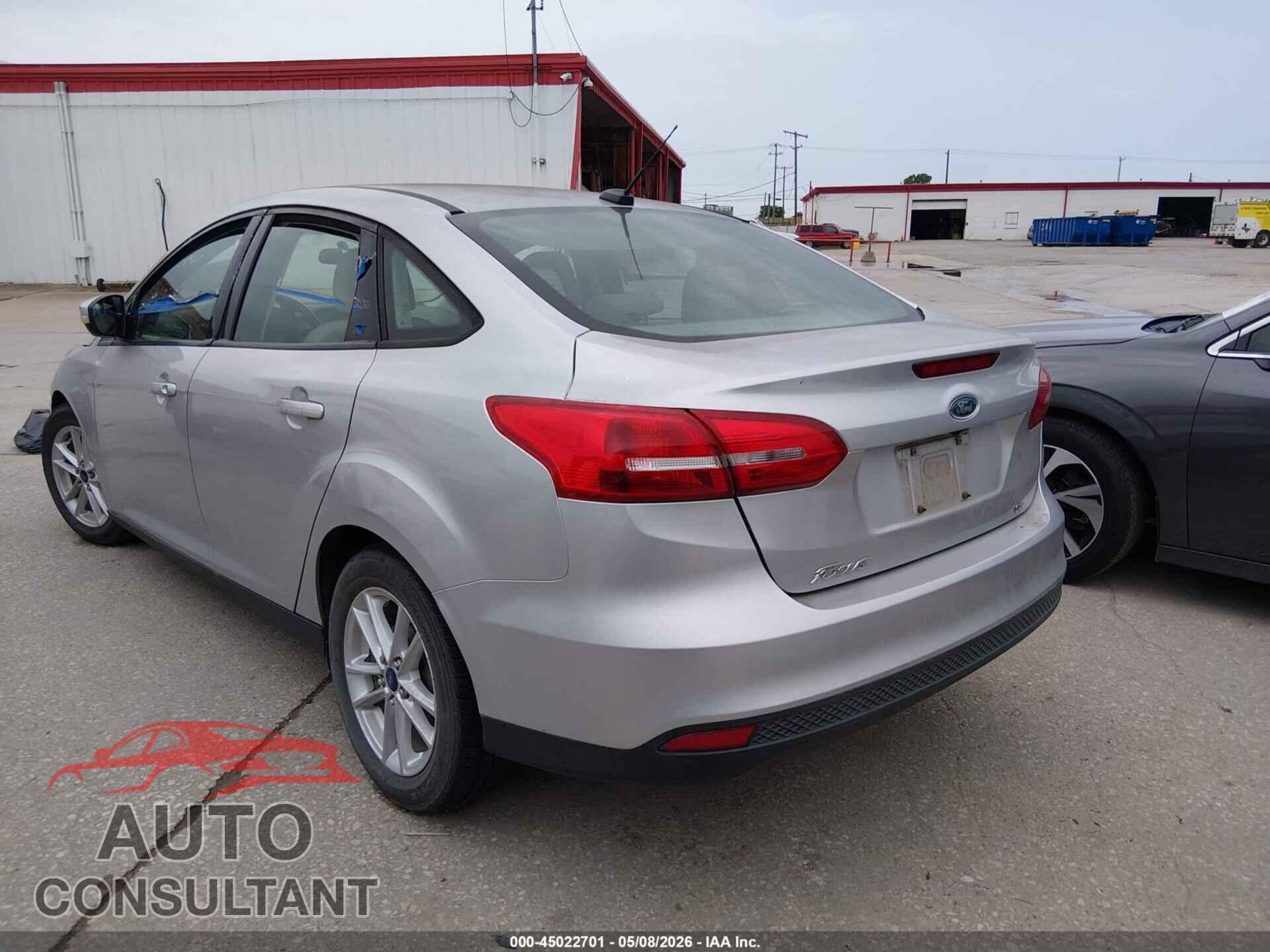 FORD FOCUS 2017 - 1FADP3F21HL204975