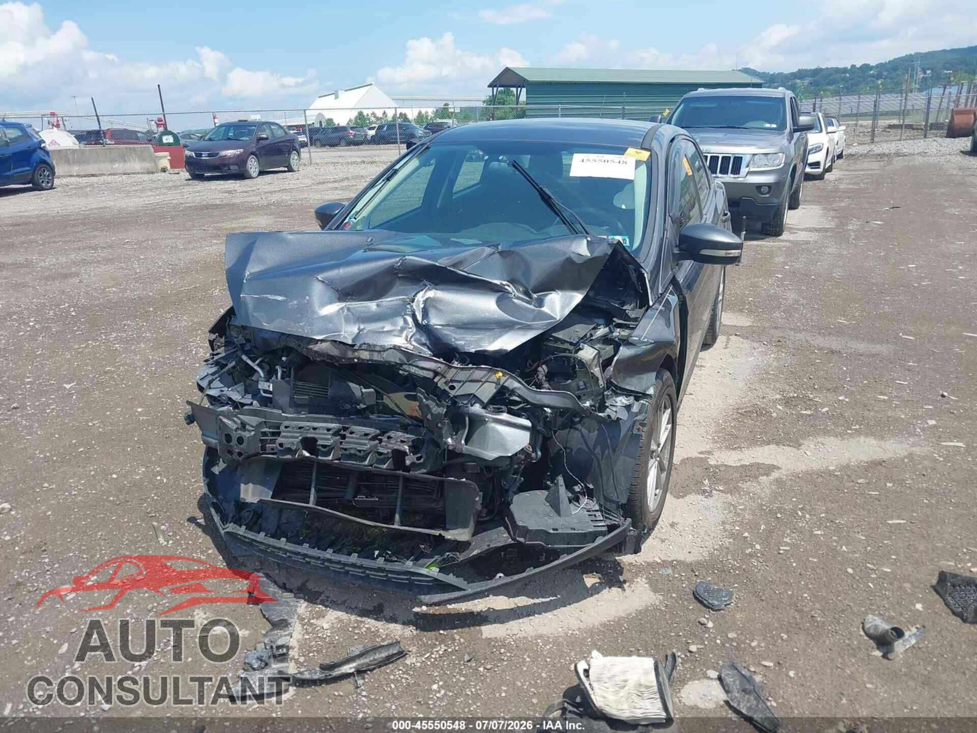 FORD FOCUS 2016 - 1FADP3F26GL377826
