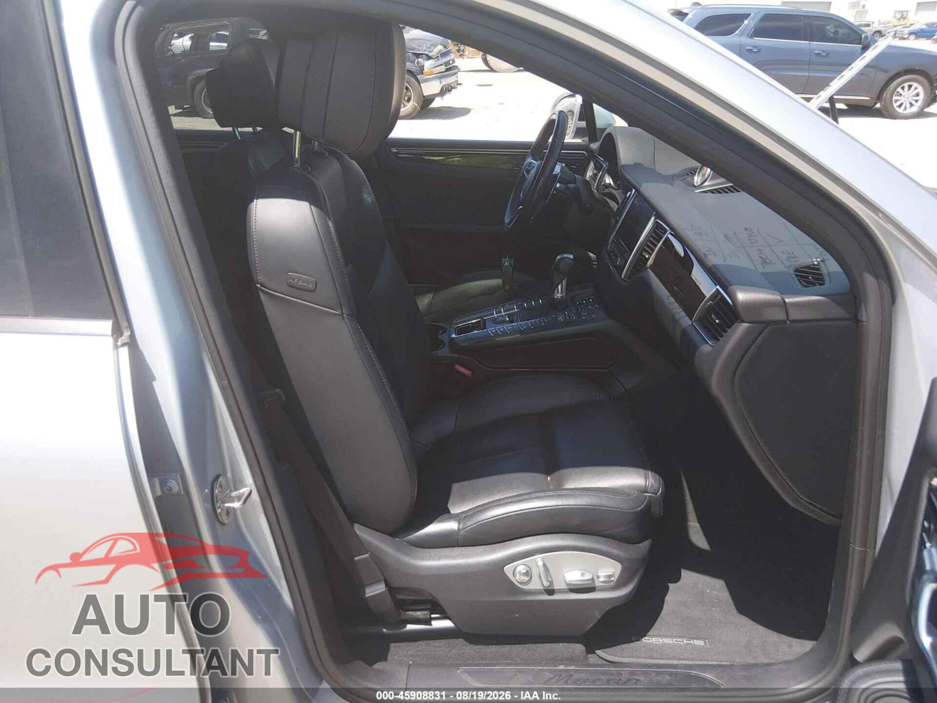 PORSCHE MACAN 2018 - WP1AA2A51JLB13946