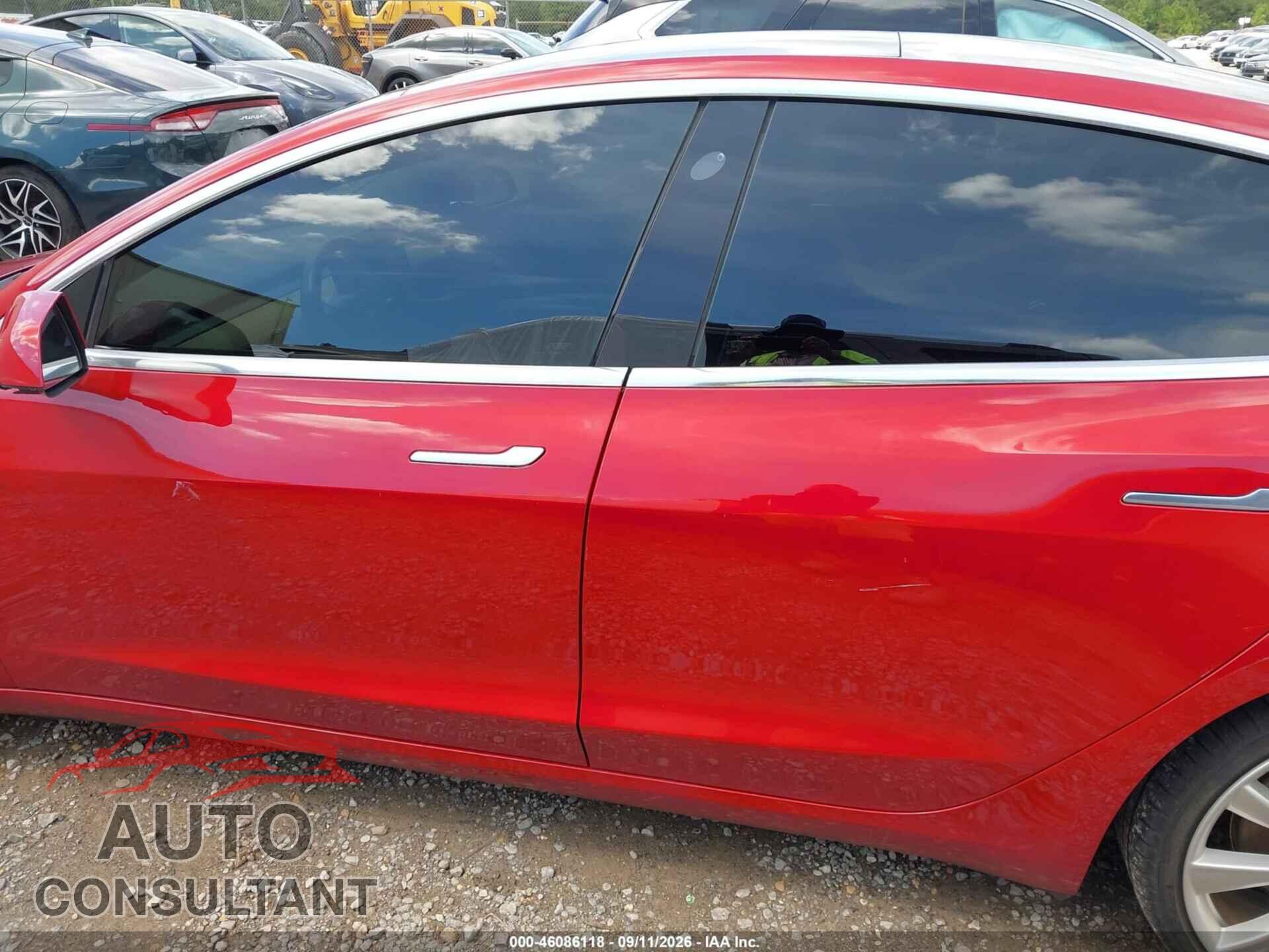 TESLA MODEL 3 2018 - 5YJ3E1EB9JF075409