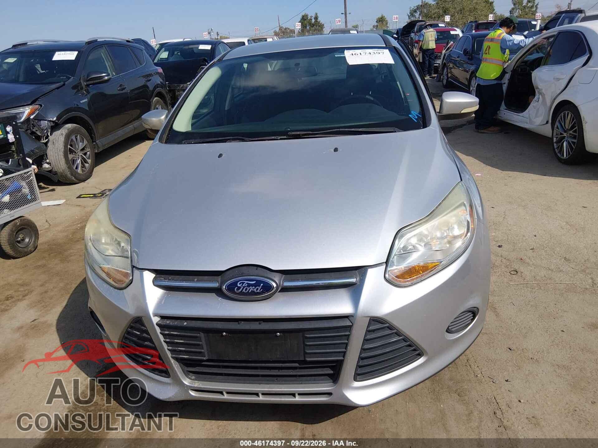 FORD FOCUS 2014 - 1FADP3F2XEL261977