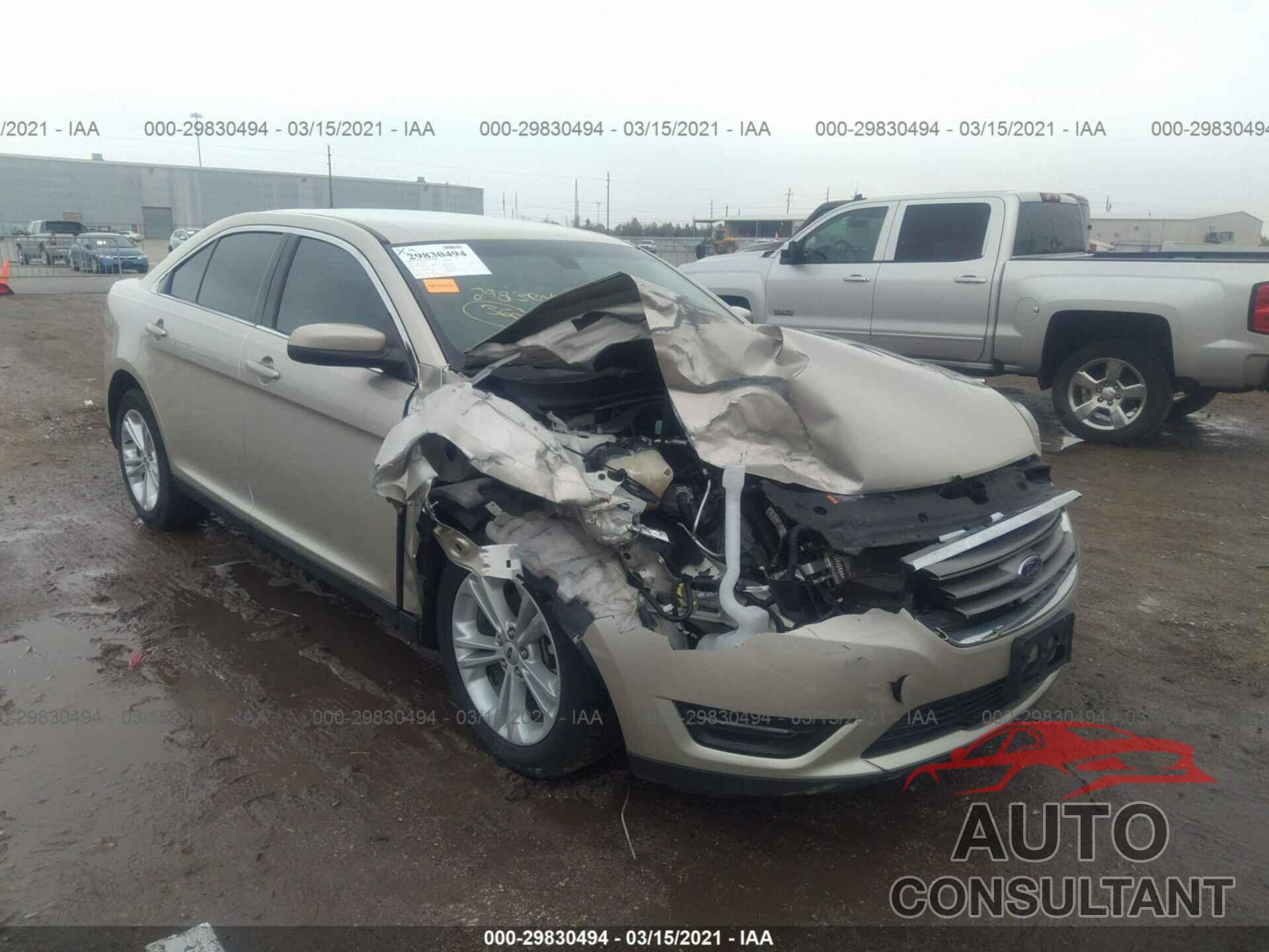 FORD TAURUS 2018 - 1FAHP2E86JG111837