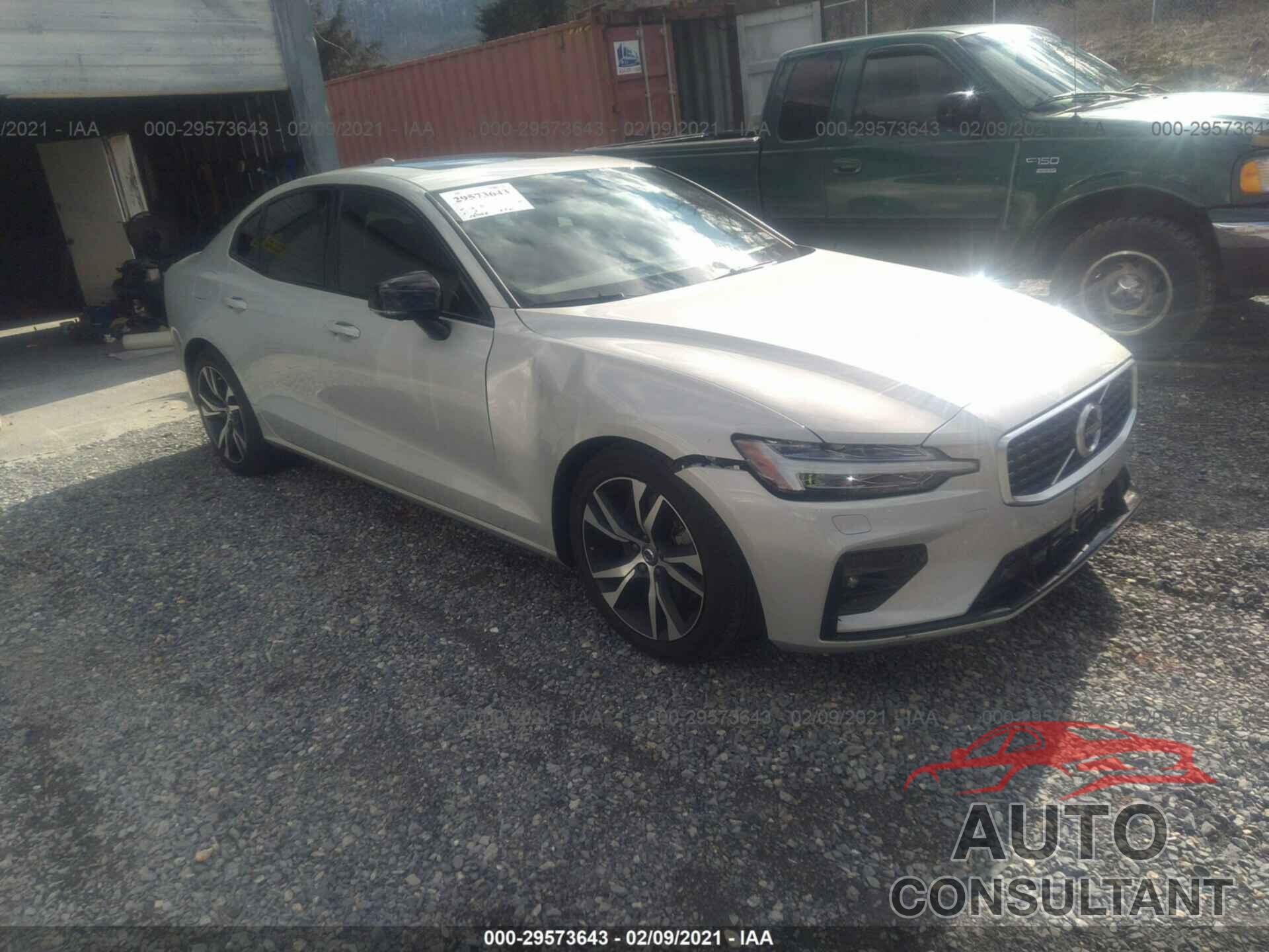 VOLVO S60 2019 - 7JRA22TM6KG014229