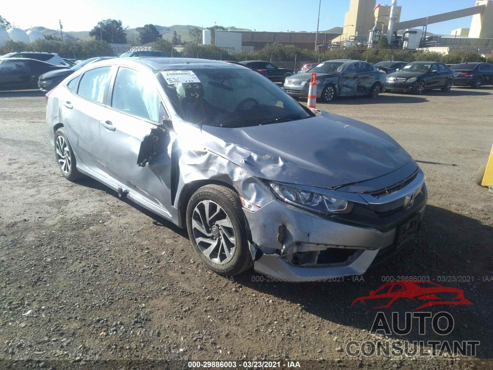 HONDA CIVIC SEDAN 2017 - 2HGFC2F81HH511574