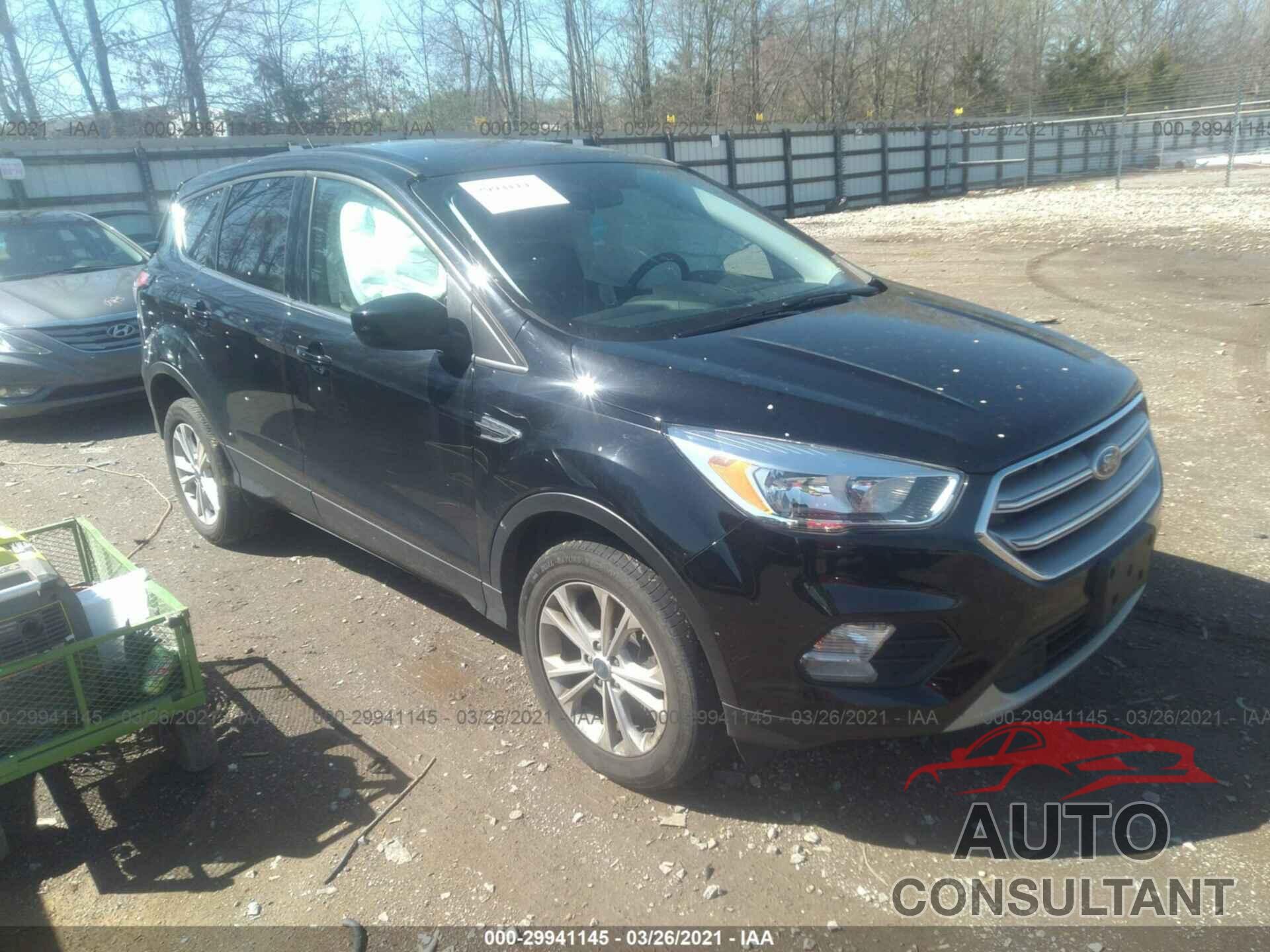 FORD ESCAPE 2017 - 1FMCU9G92HUF00672
