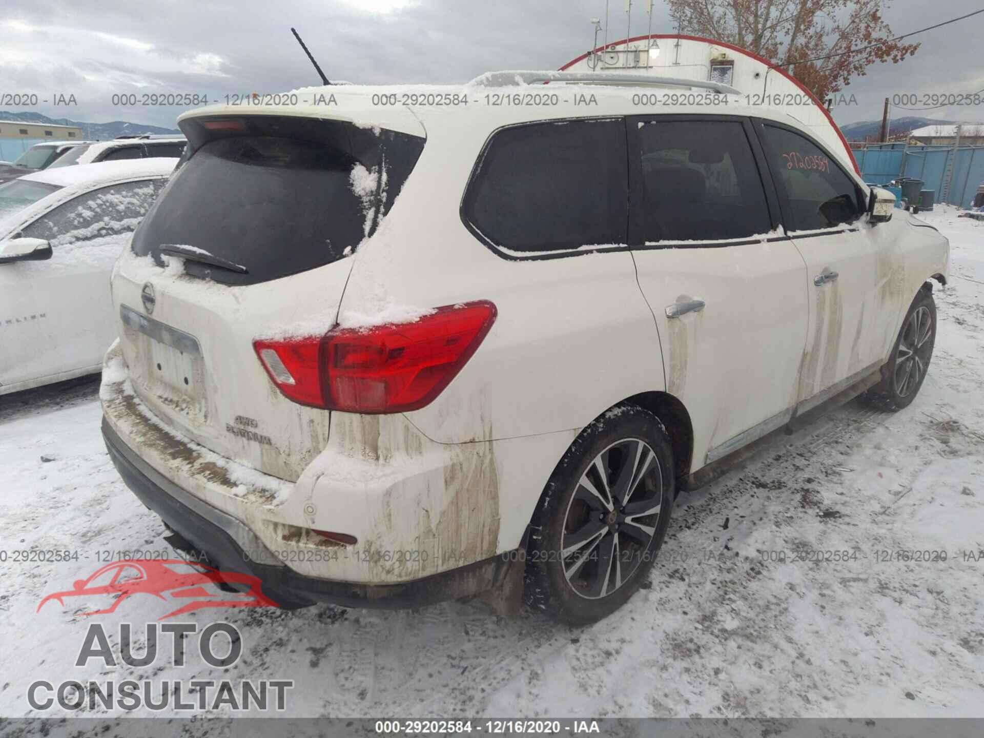 NISSAN PATHFINDER 2017 - 5N1DR2MM5HC651341