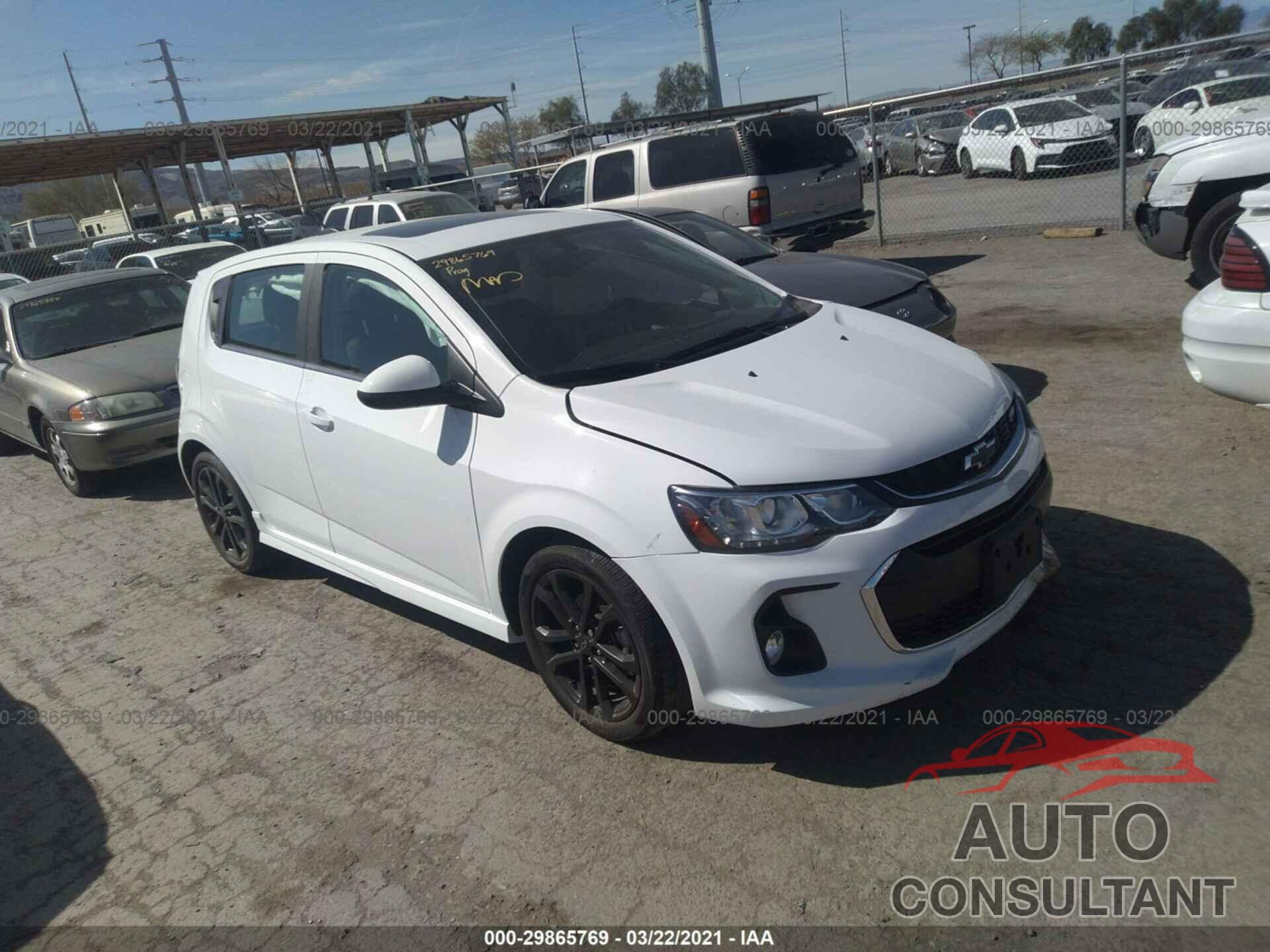 CHEVROLET SONIC 2018 - 1G1JD6SB6J4105882
