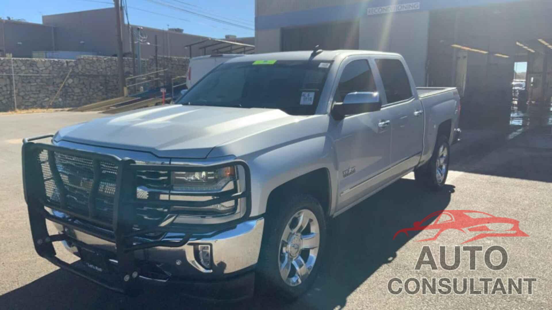 CHEVROLET SILVERADO 1500 2018 - 3GCUKSEC5JG281137