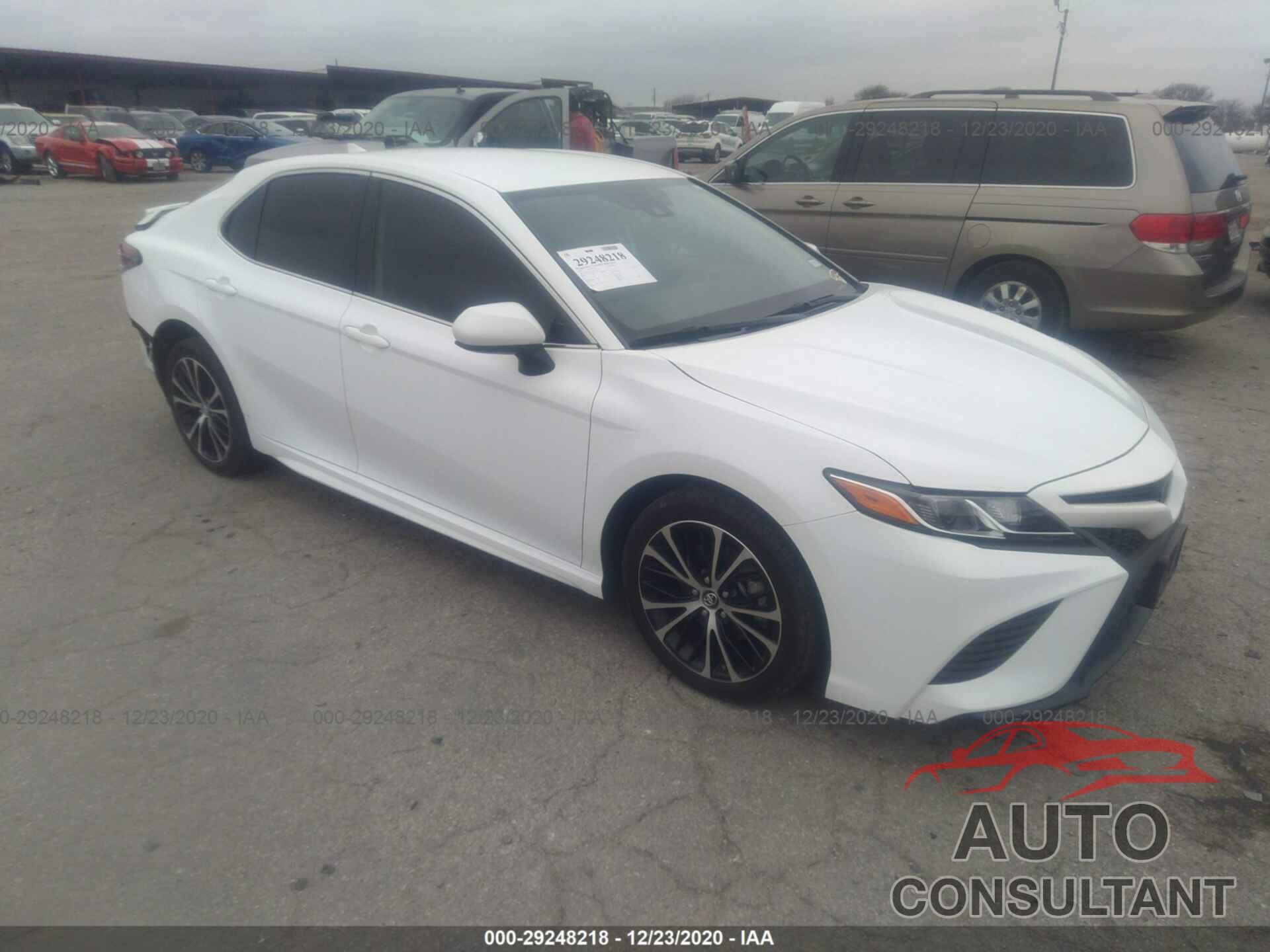 TOYOTA CAMRY 2019 - 4T1B11HK1KU850616